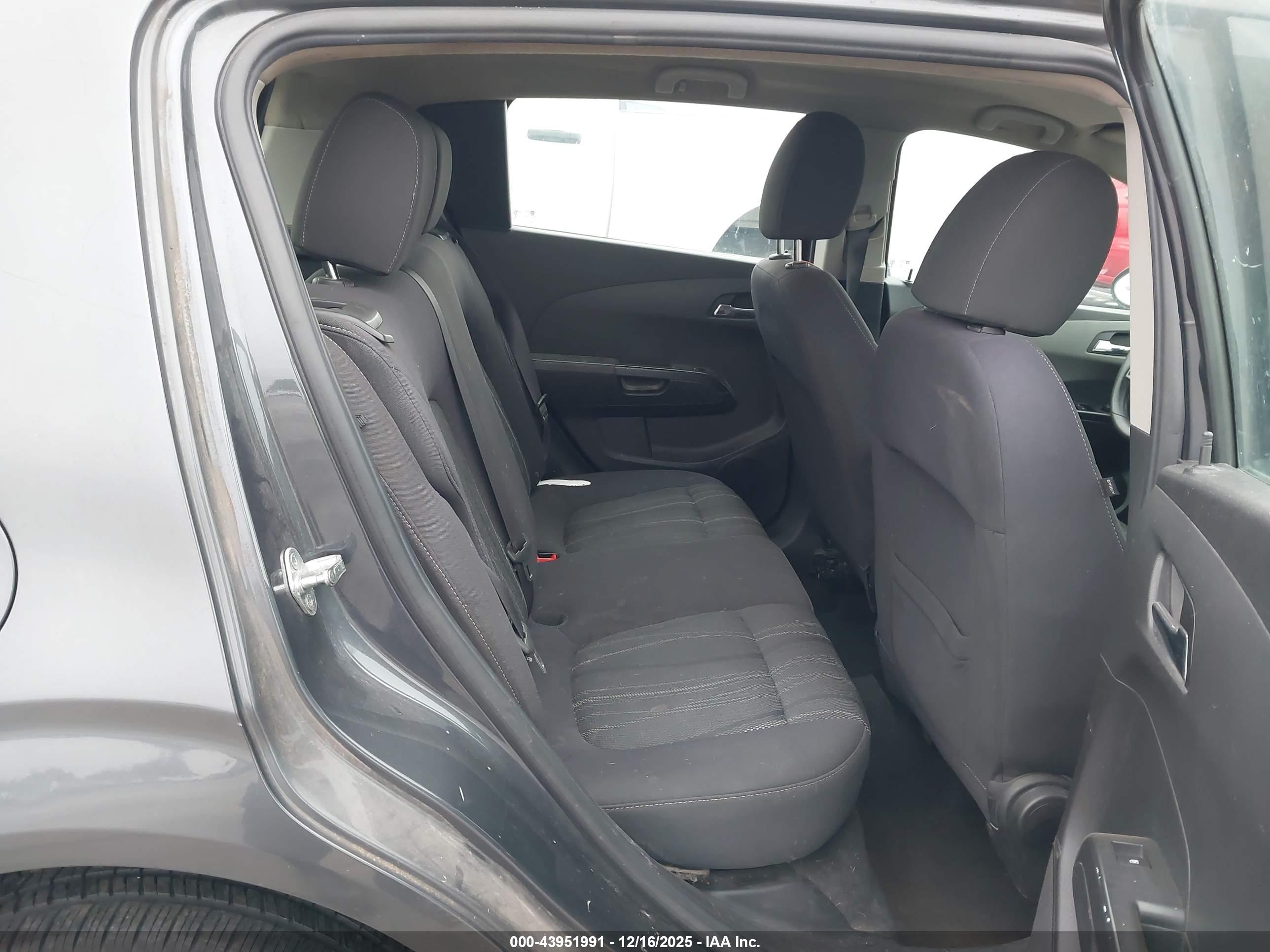 CHEVROLET SONIC image 8