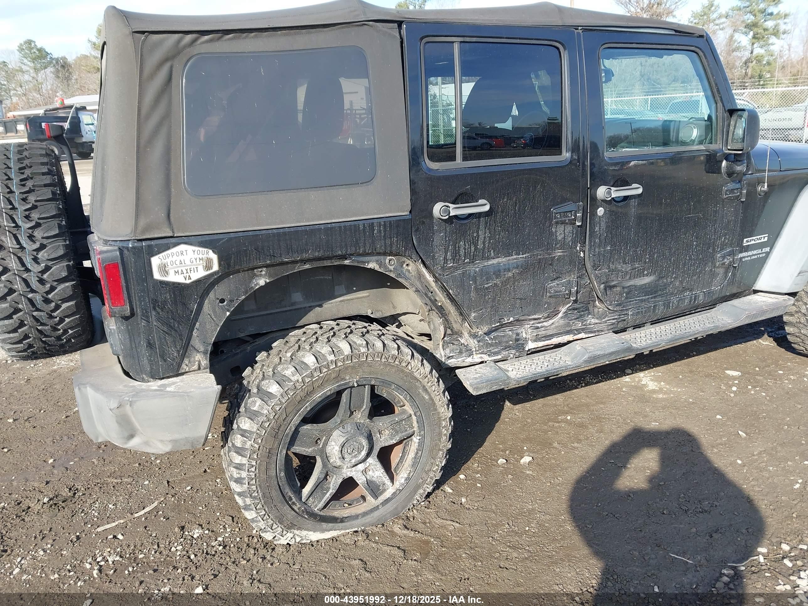 JEEP WRANGLER image 6