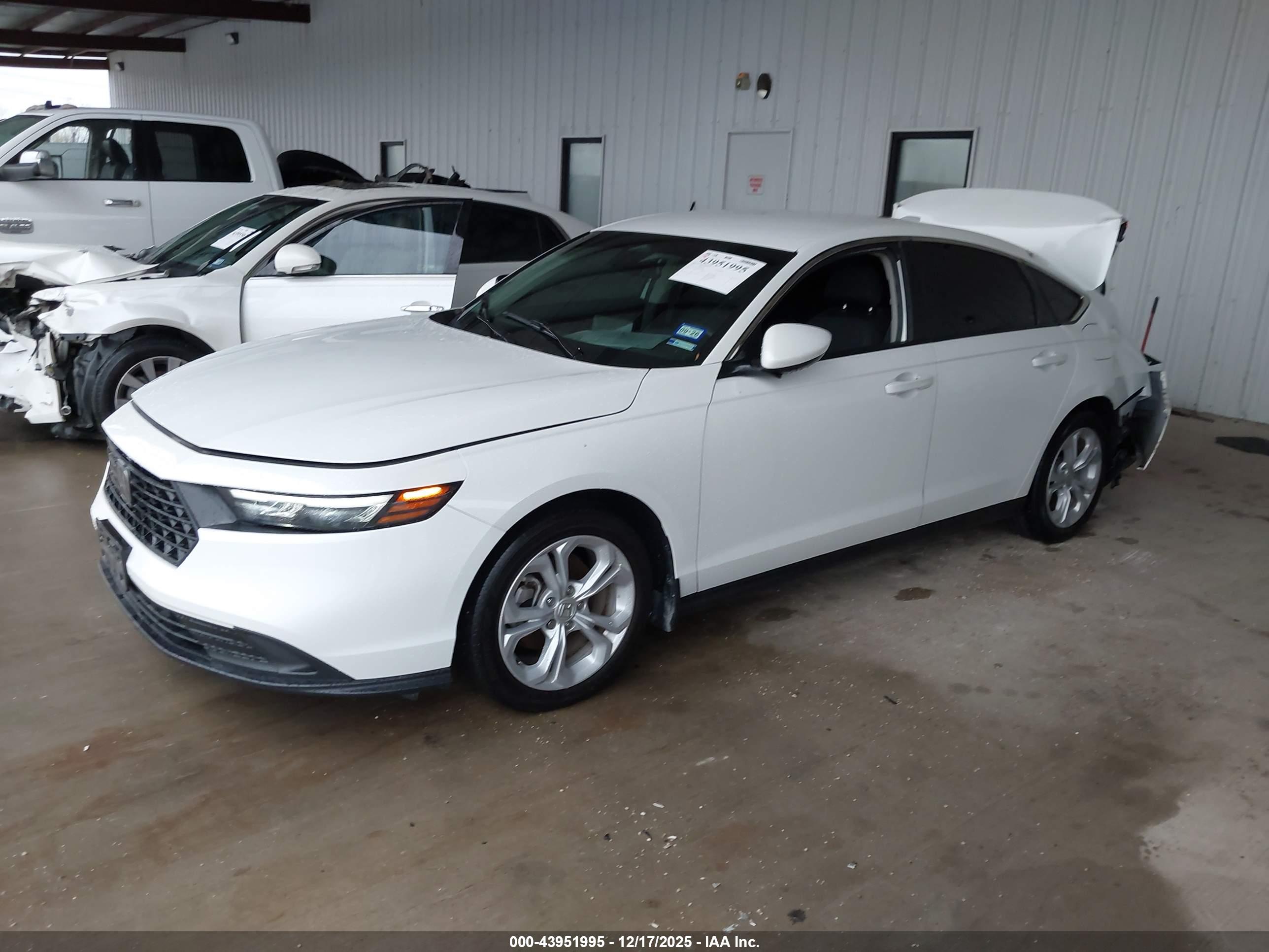 HONDA ACCORD image 2