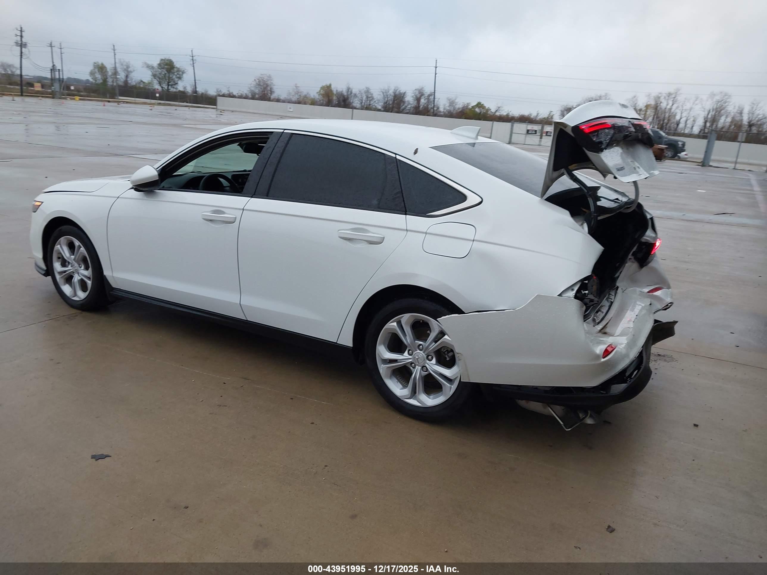 HONDA ACCORD image 3