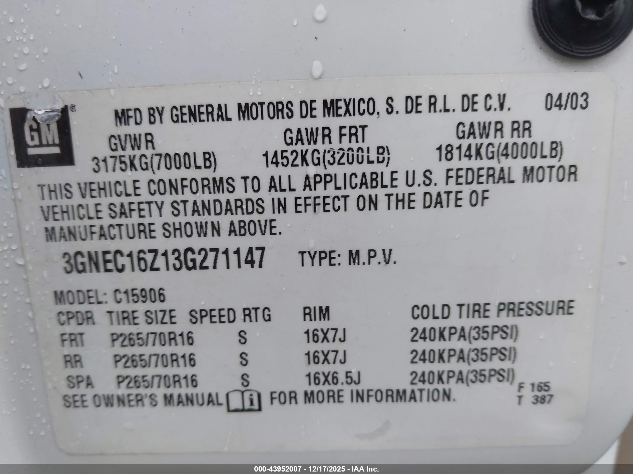 CHEVROLET SUBURBAN image 9