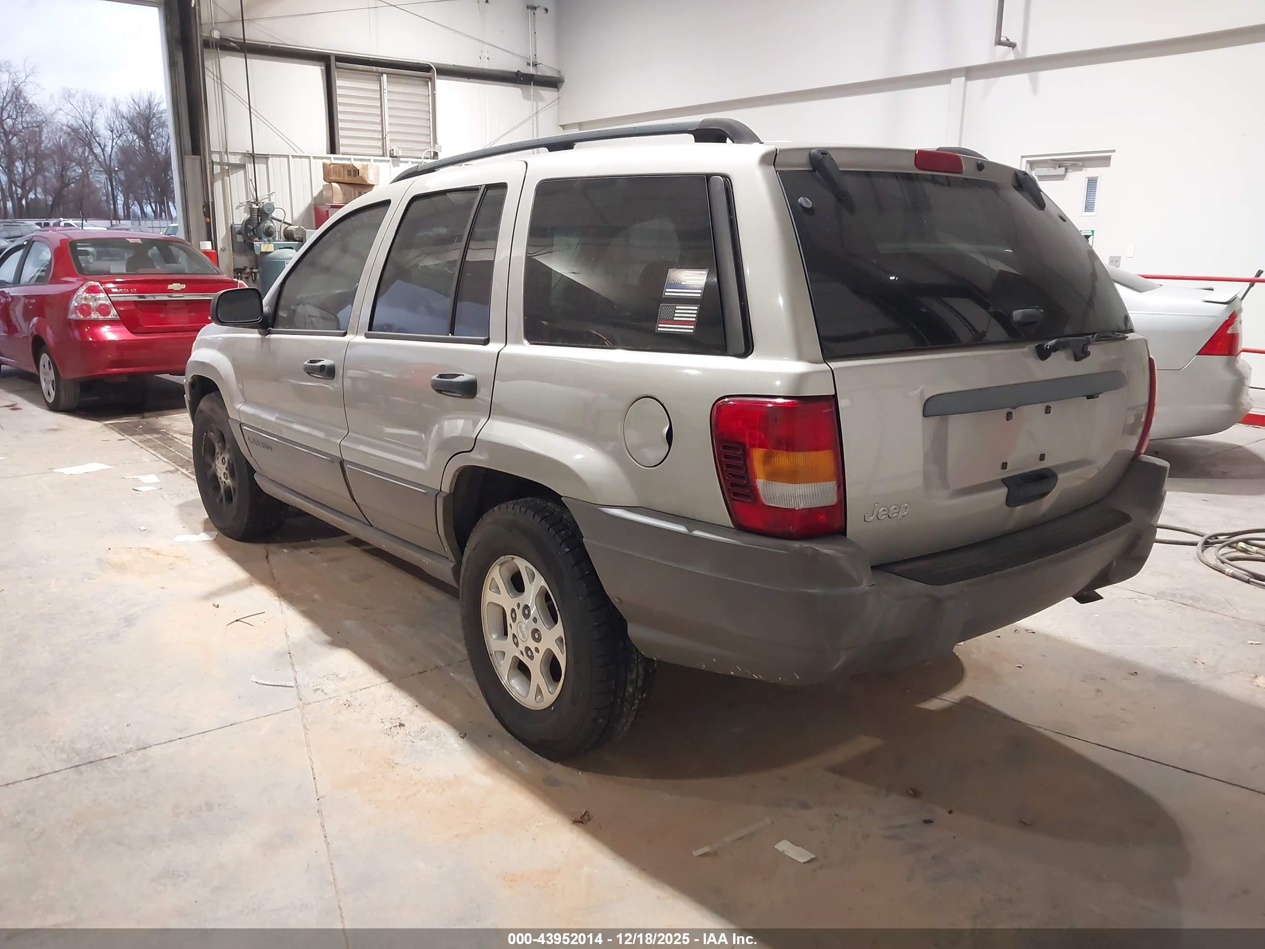 JEEP GRAND image 3