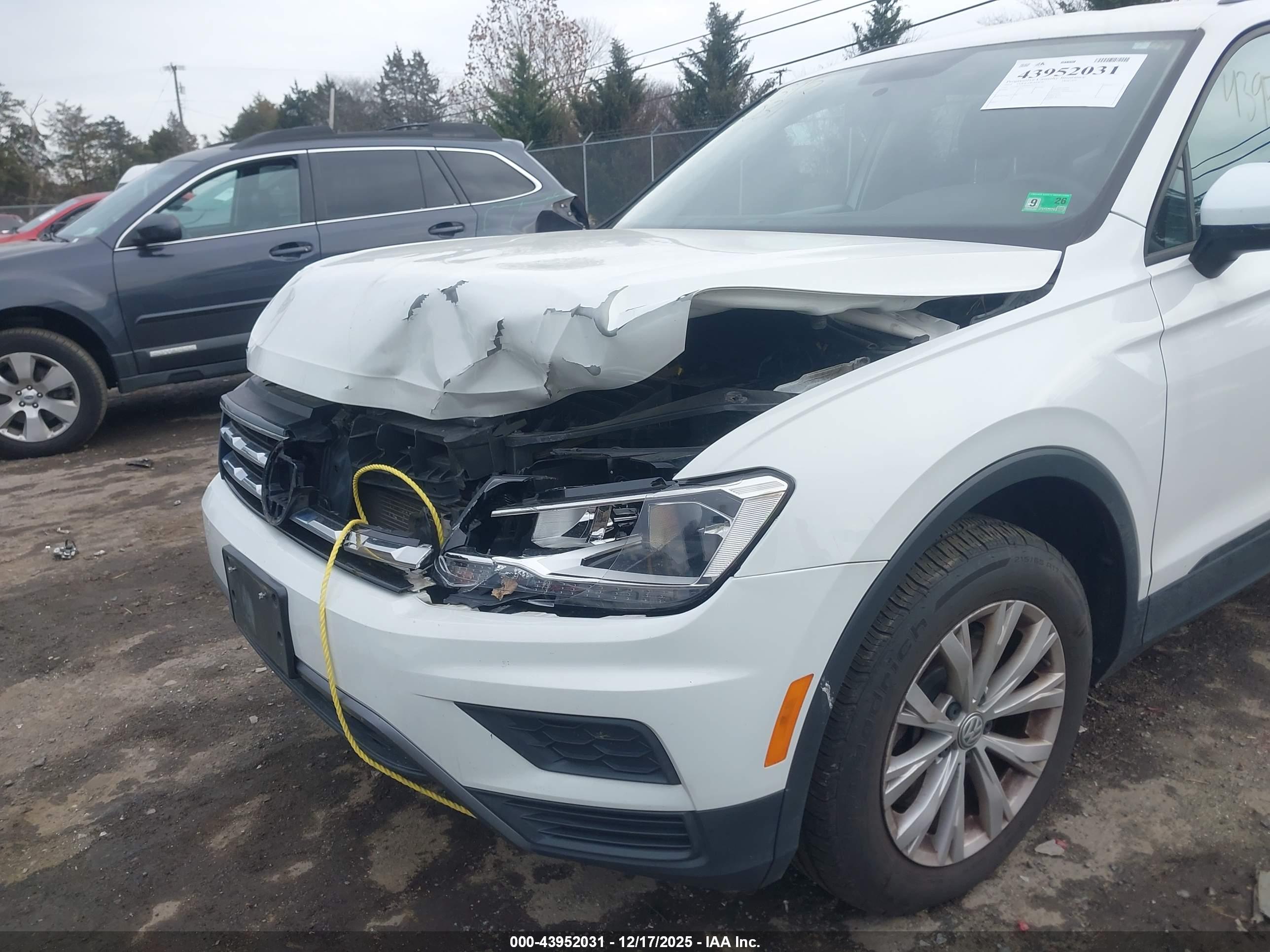 VOLKSWAGEN TIGUAN image 6