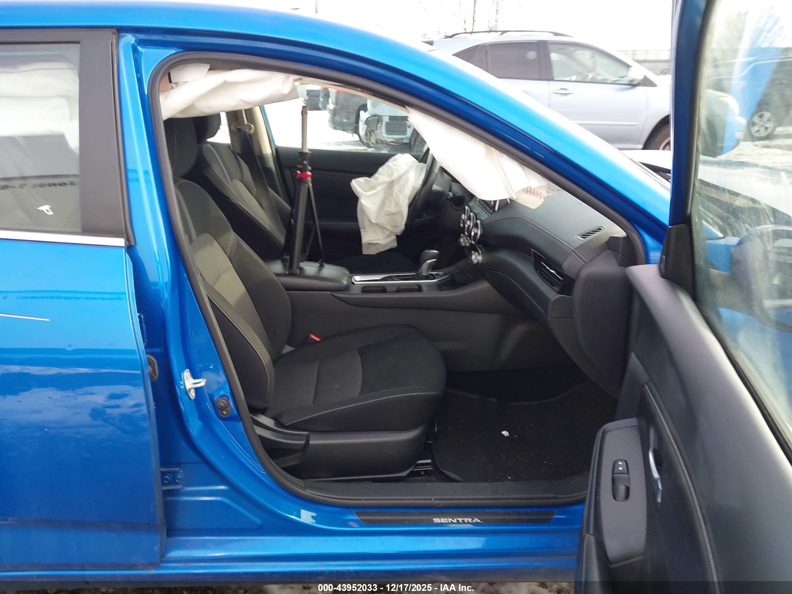 NISSAN SENTRA image 5