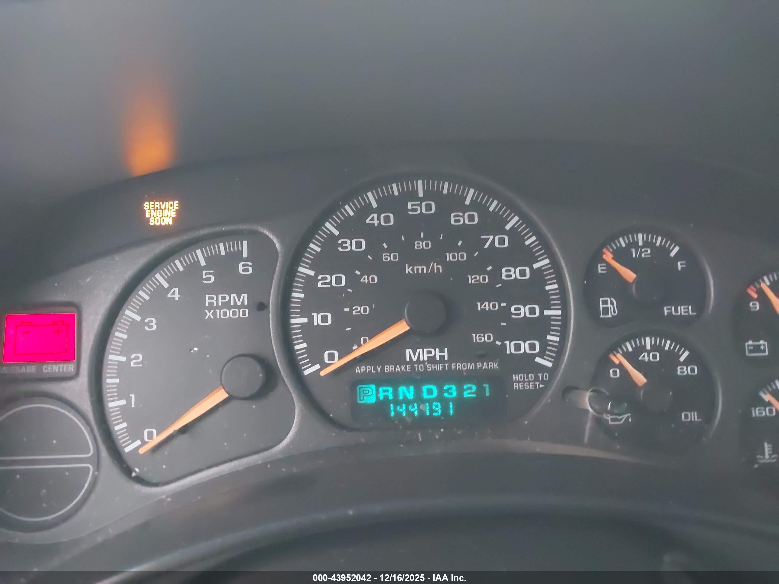 CHEVROLET SILVERADO image 7