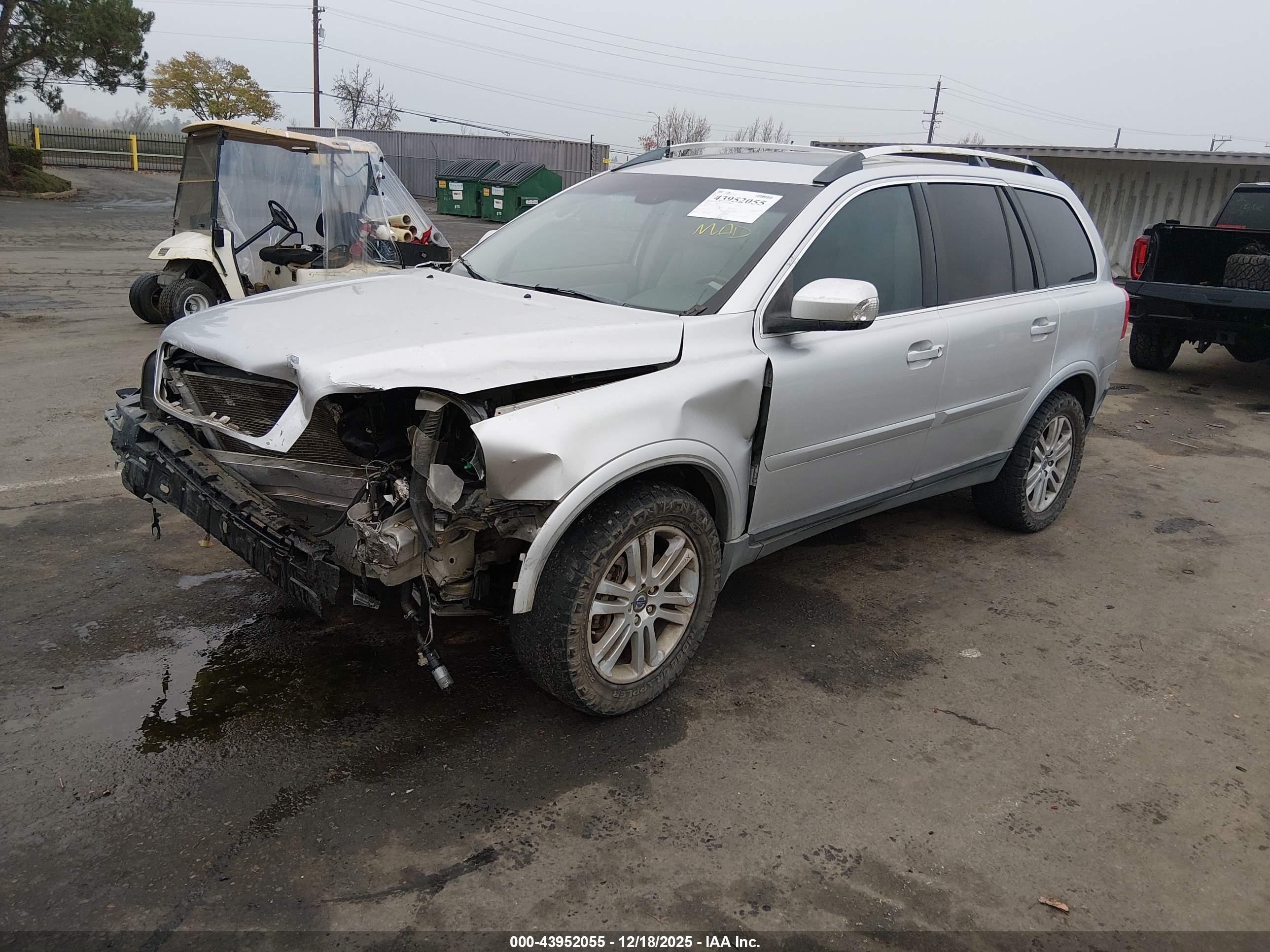 VOLVO XC90 image 2
