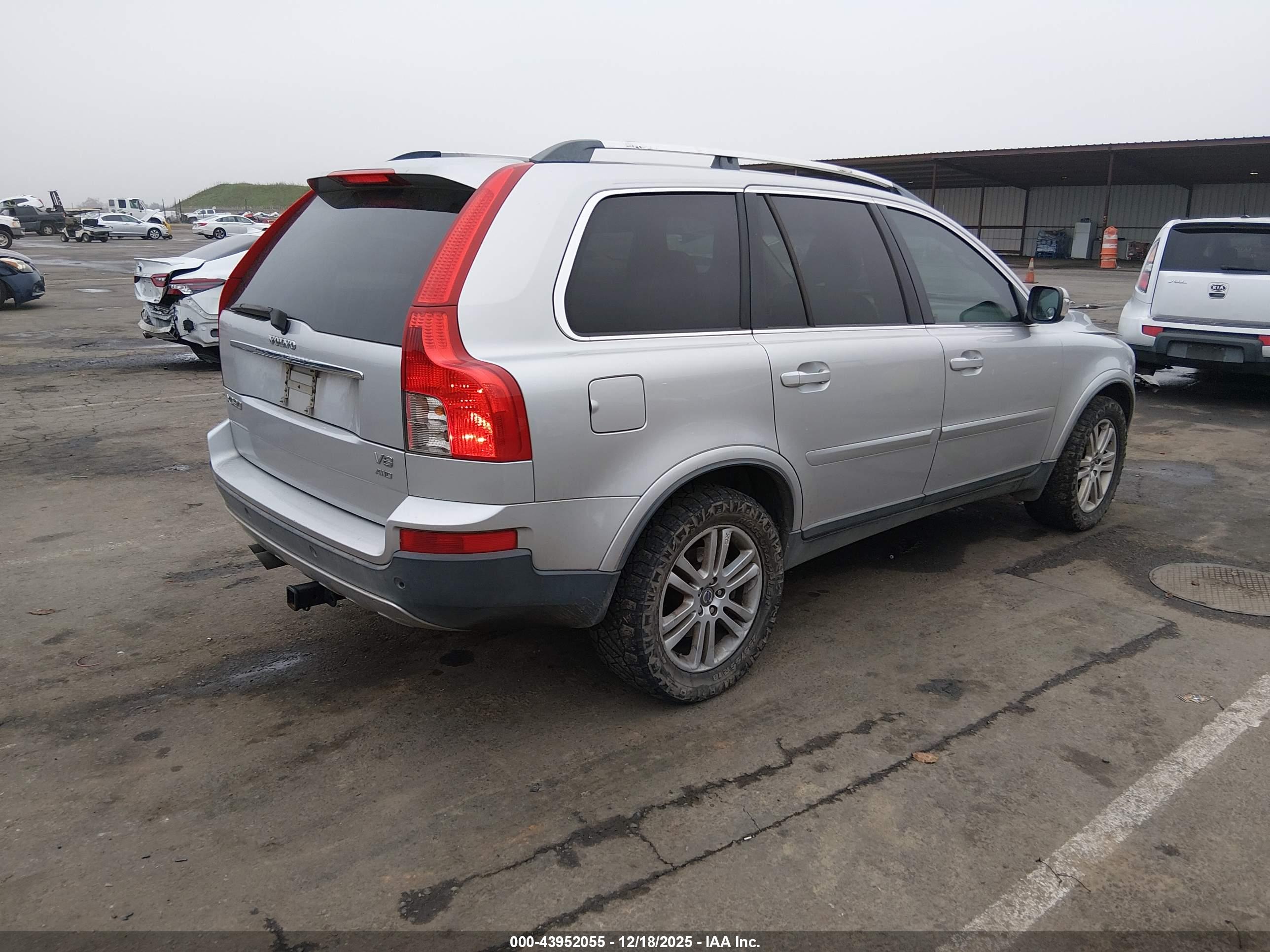 VOLVO XC90 image 4