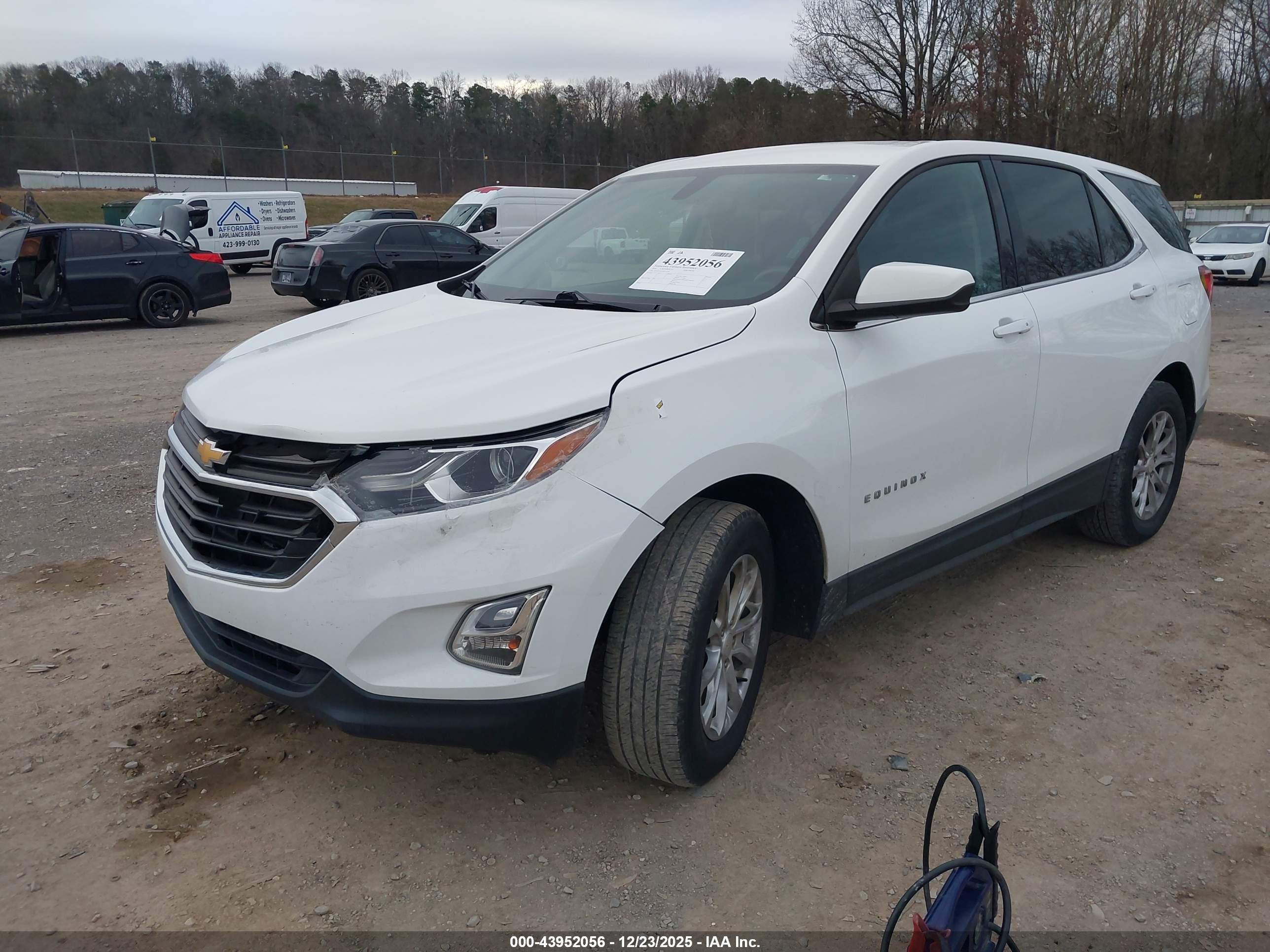 CHEVROLET EQUINOX image 2