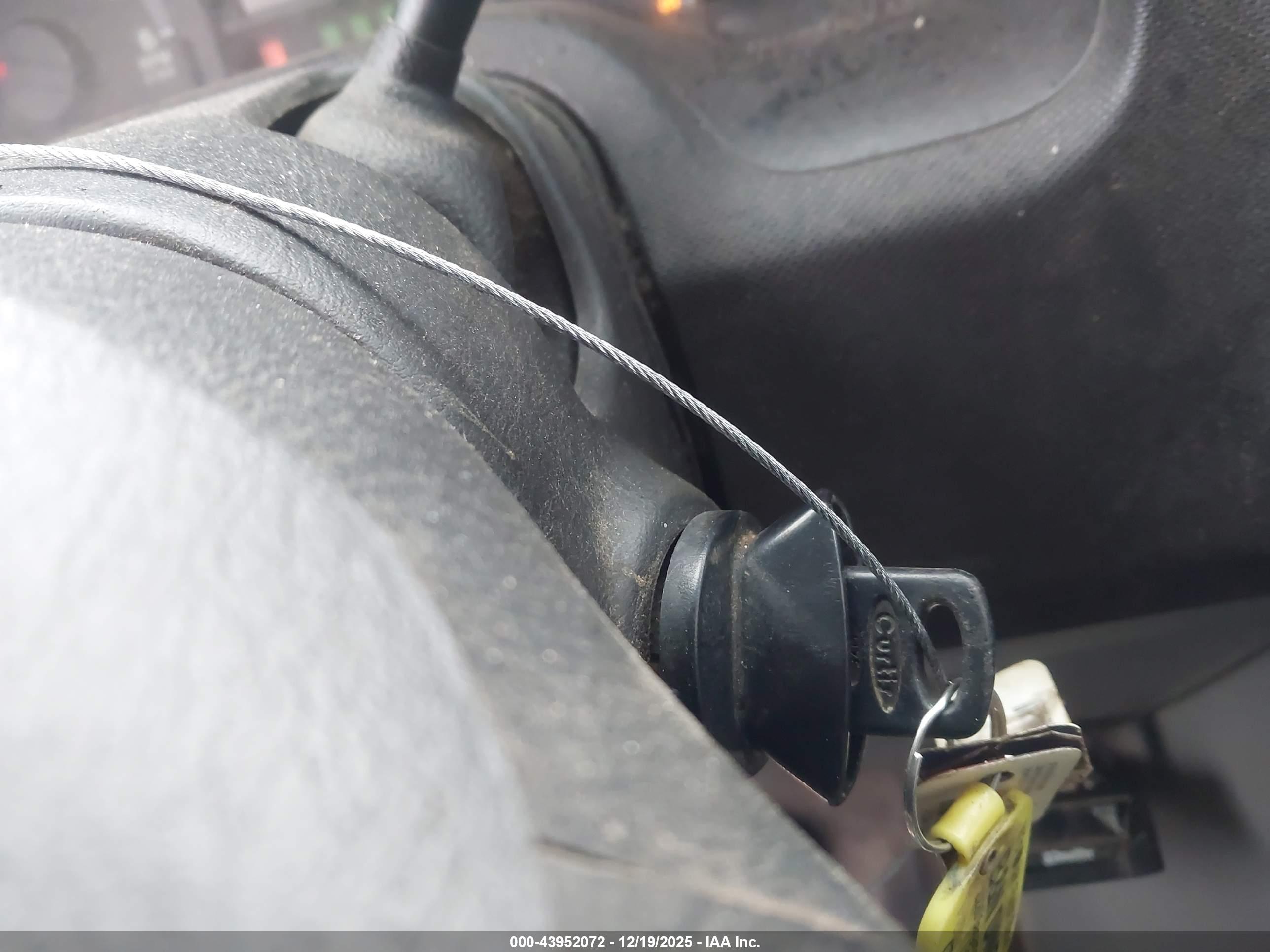 FORD E-350 image 11