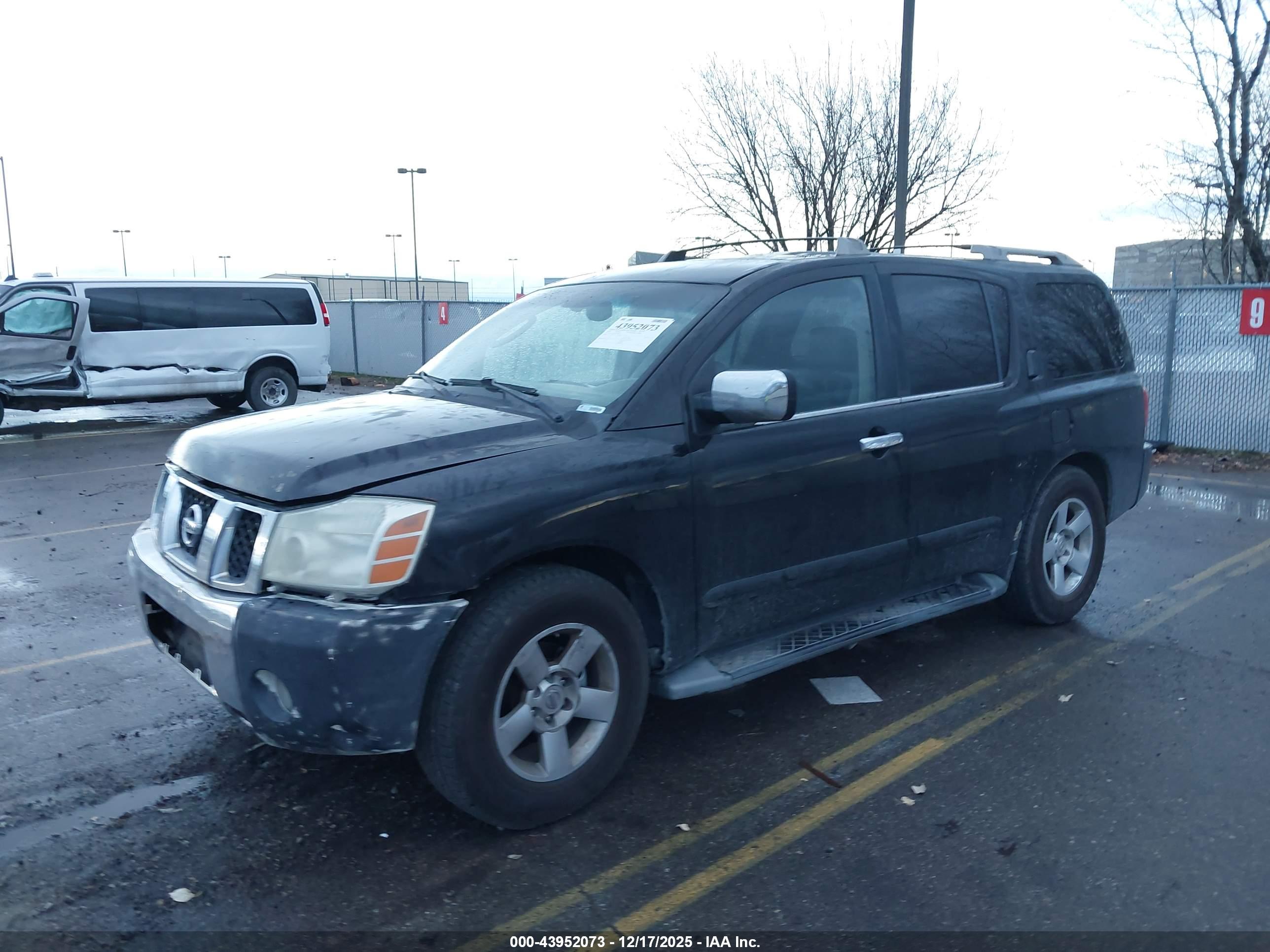 NISSAN PATHFINDER image 2