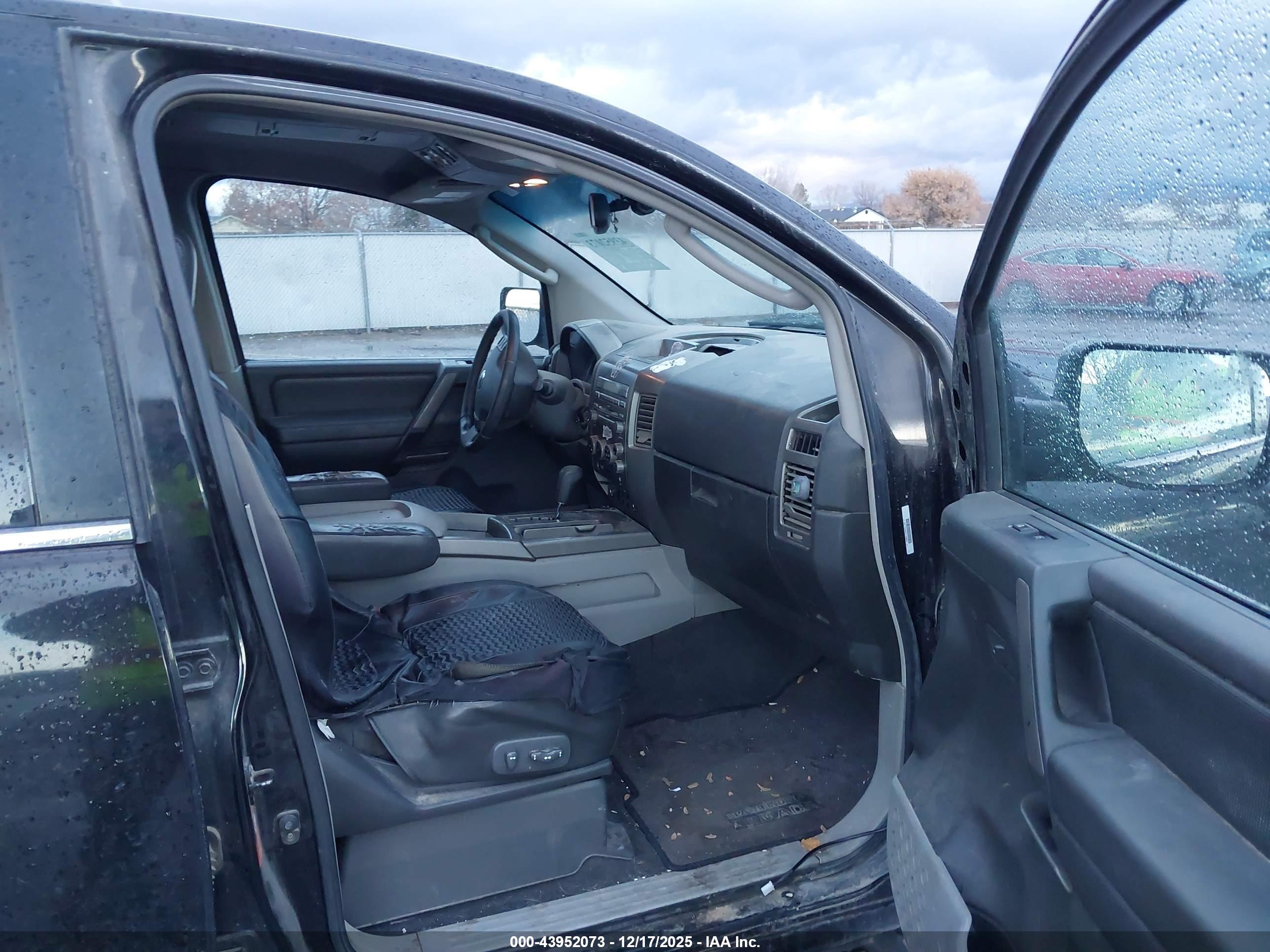 NISSAN PATHFINDER image 5