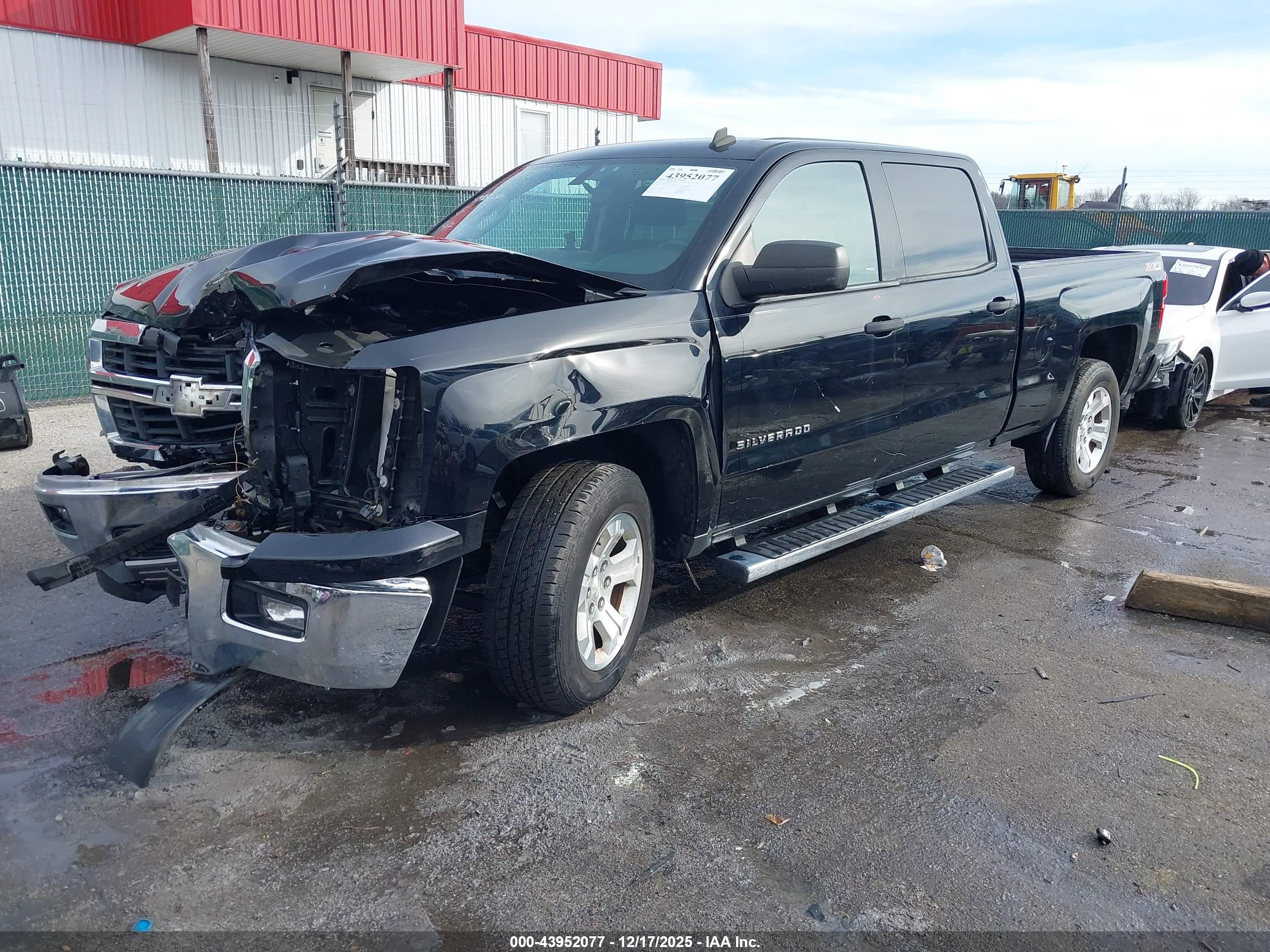 CHEVROLET SILVERADO image 2