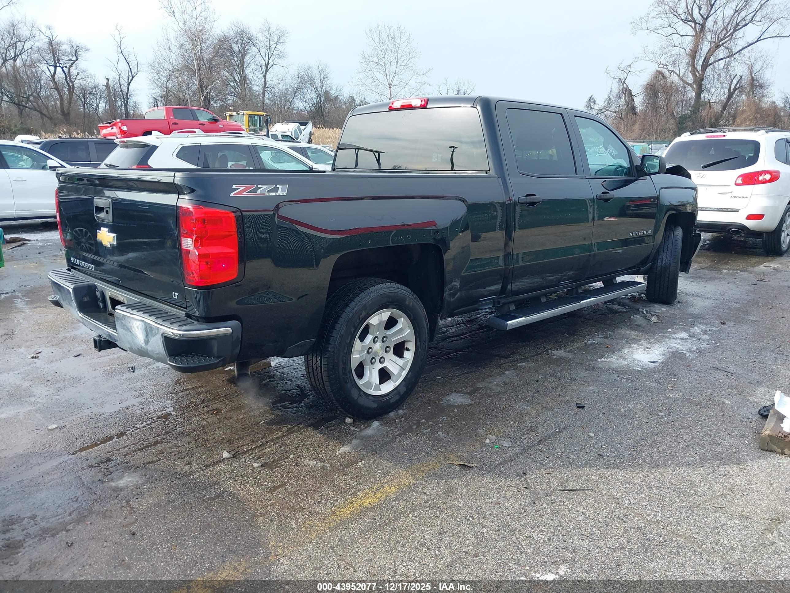 CHEVROLET SILVERADO image 4