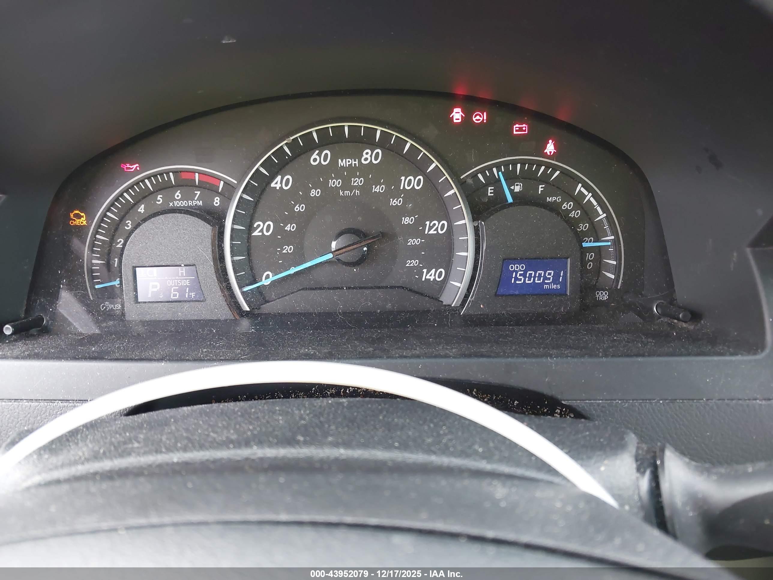 TOYOTA CAMRY image 7