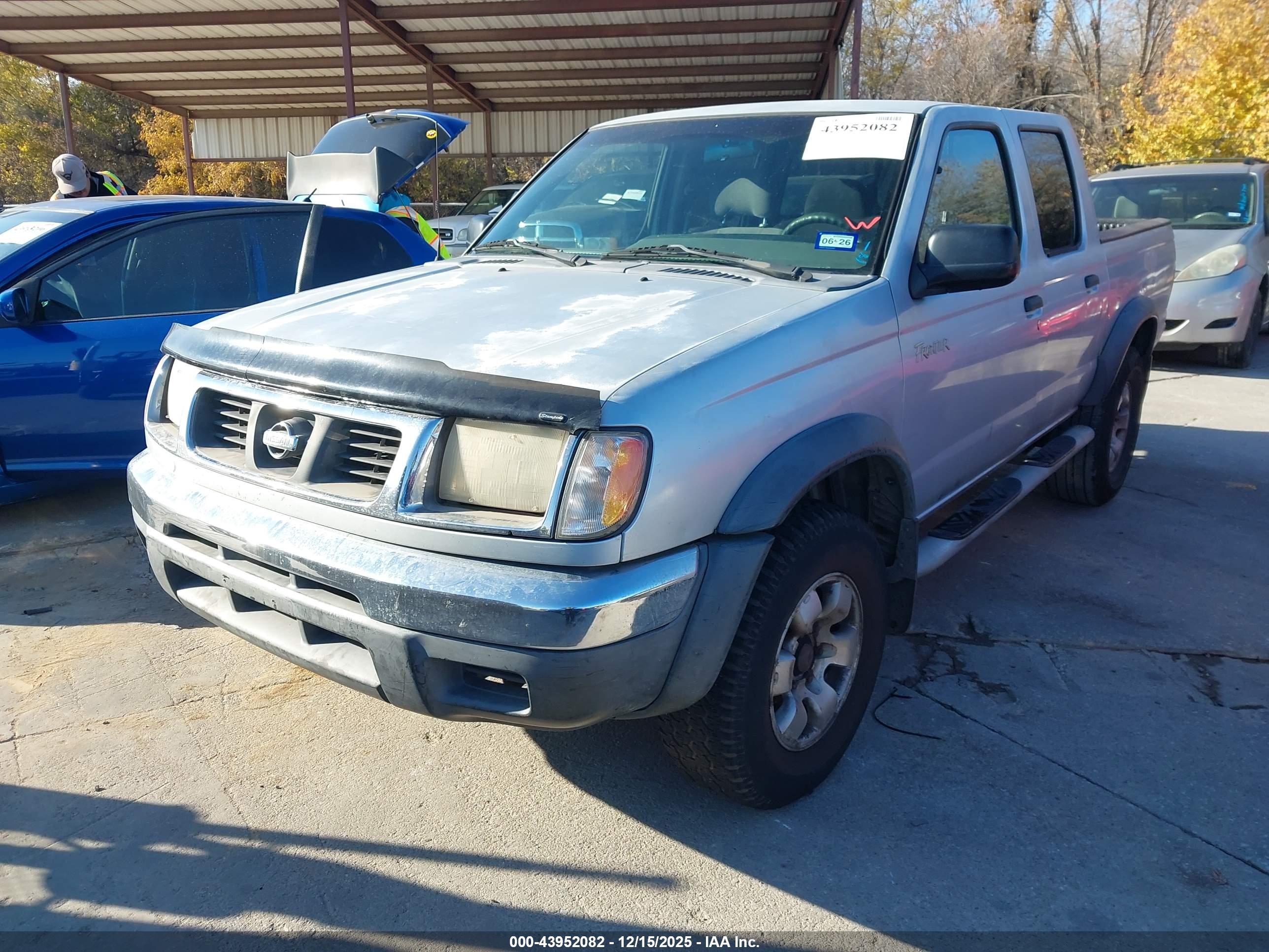 NISSAN FRONTIER image 2
