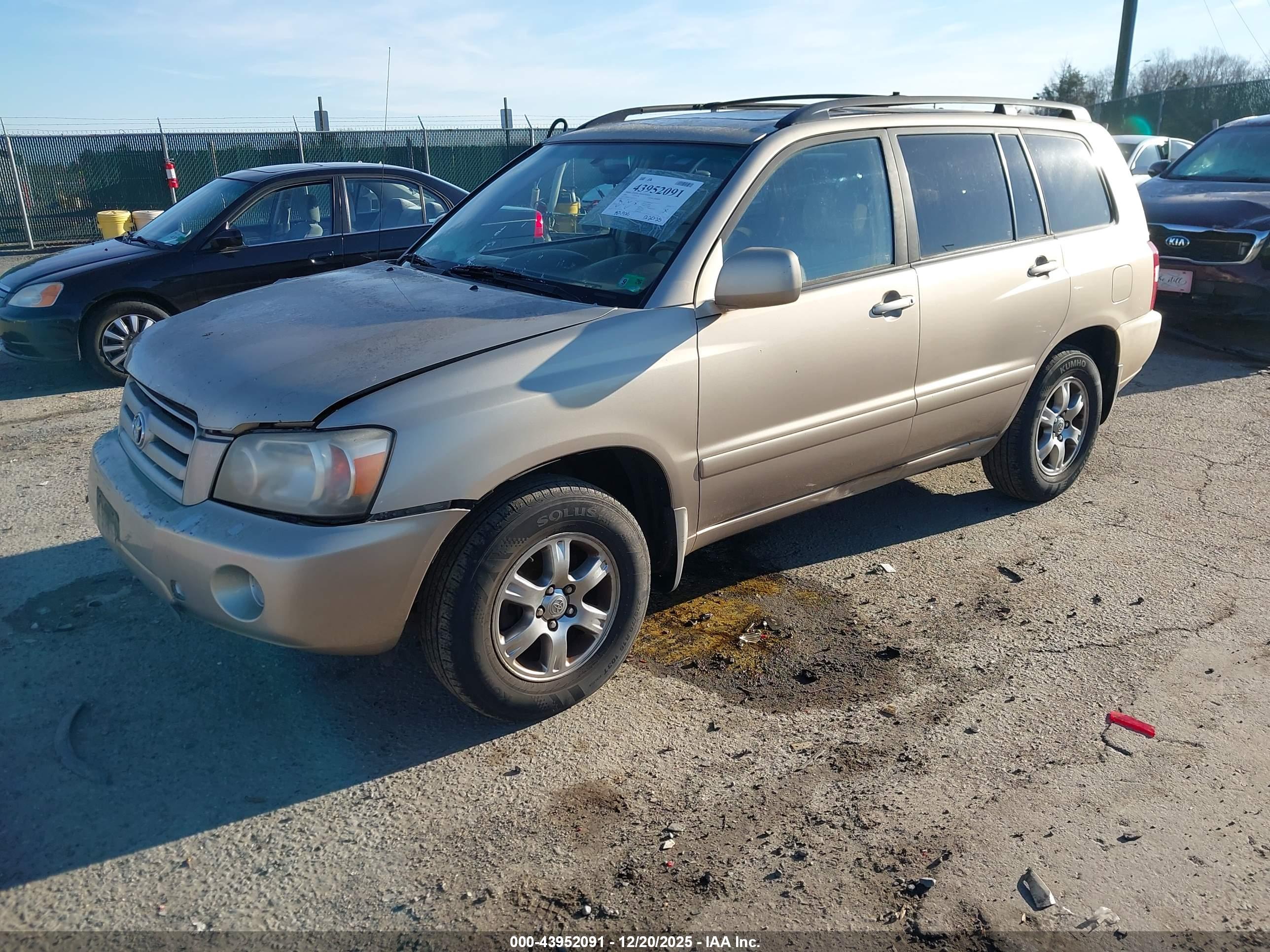 TOYOTA HIGHLANDER image 2