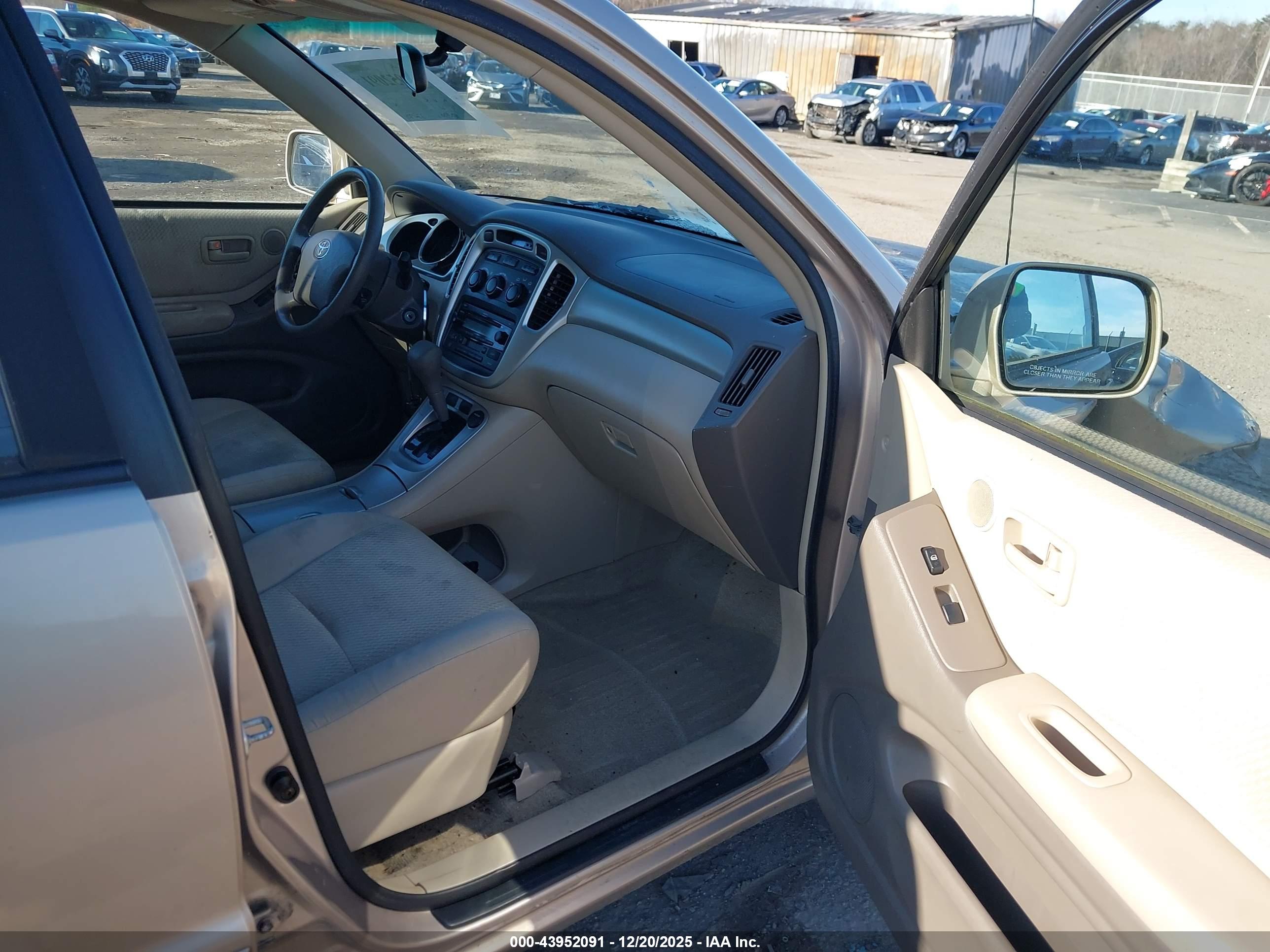 TOYOTA HIGHLANDER image 5