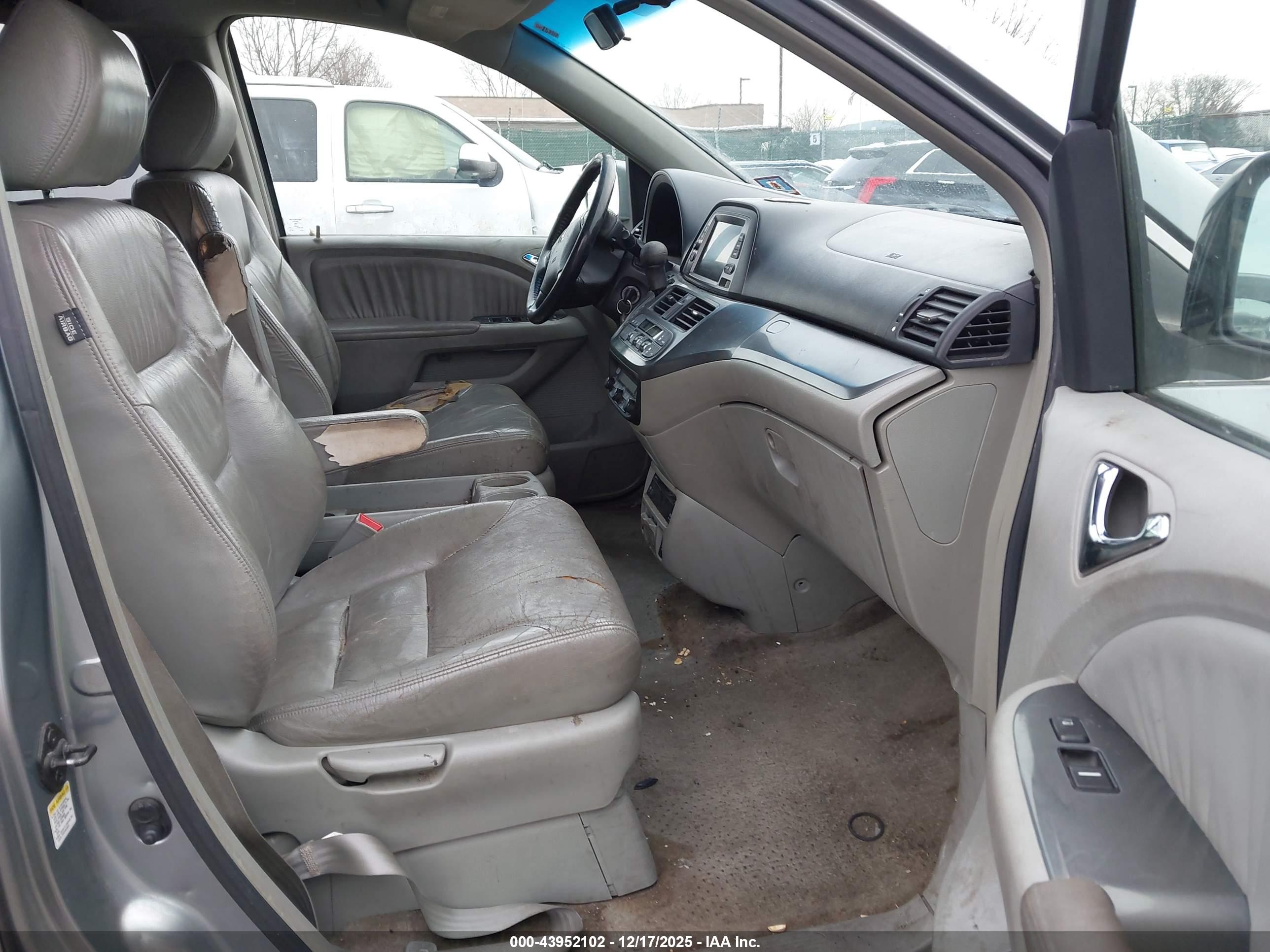 HONDA ODYSSEY image 5