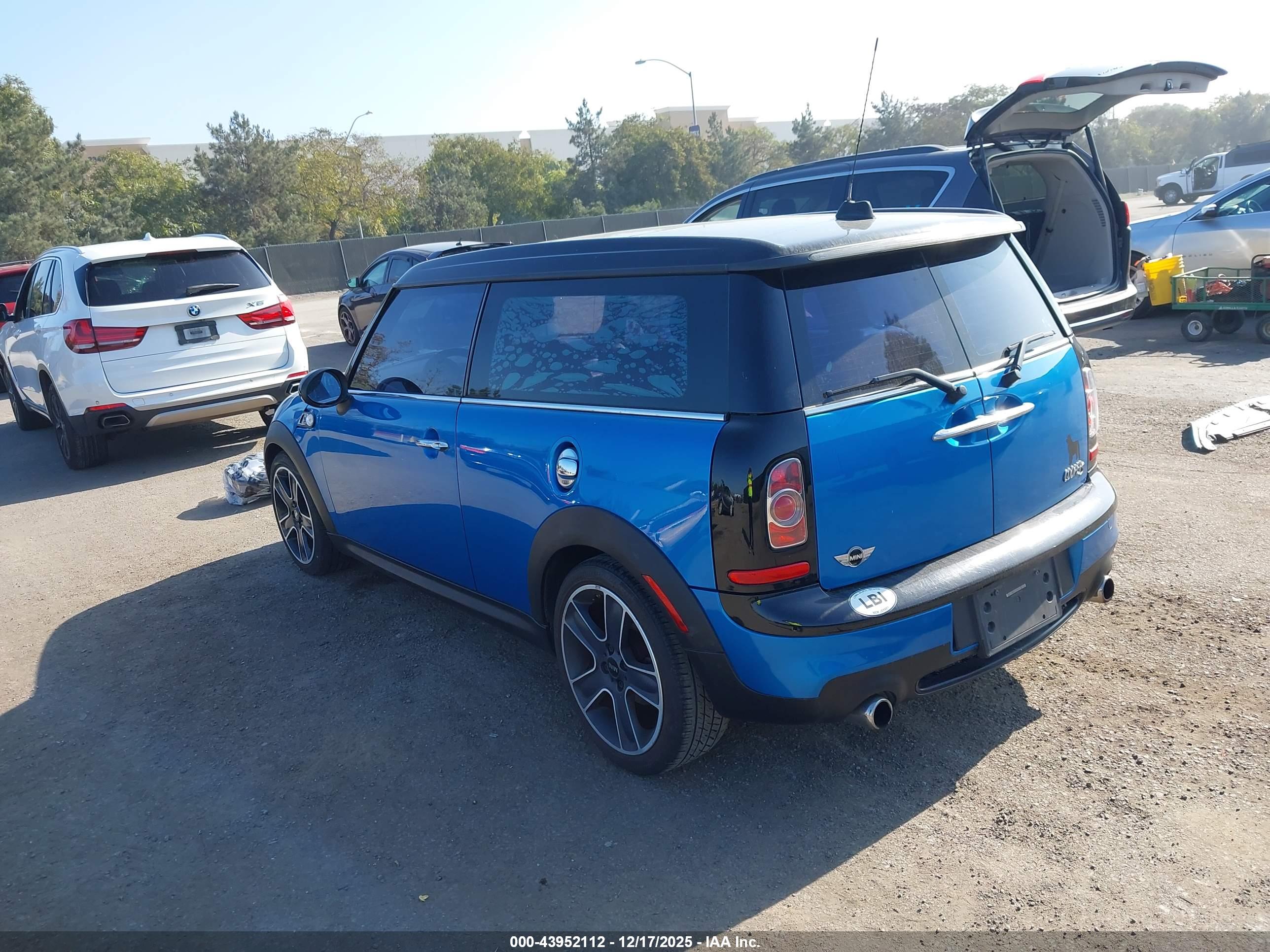 MINI COOPER image 3