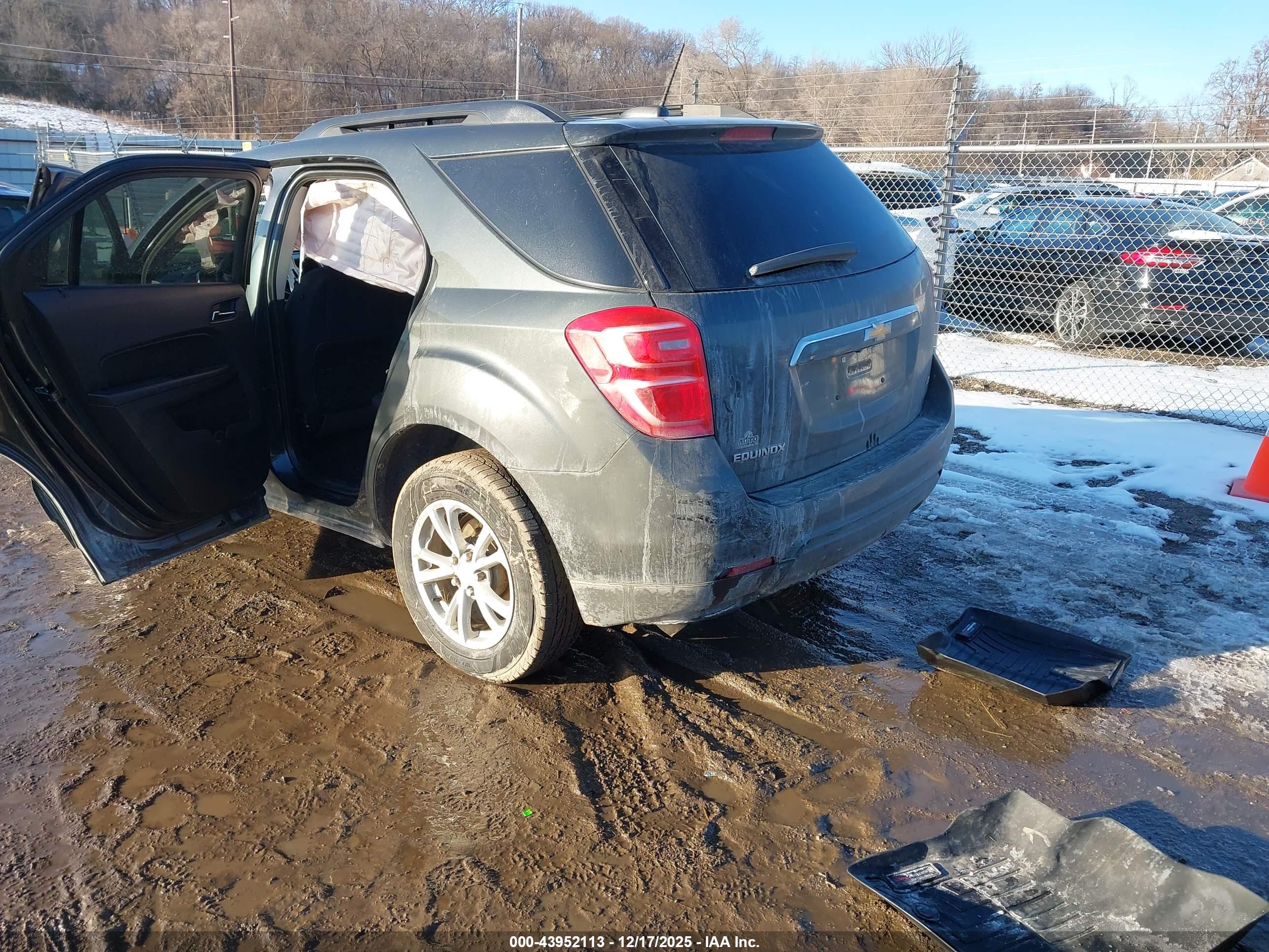 CHEVROLET EQUINOX image 3
