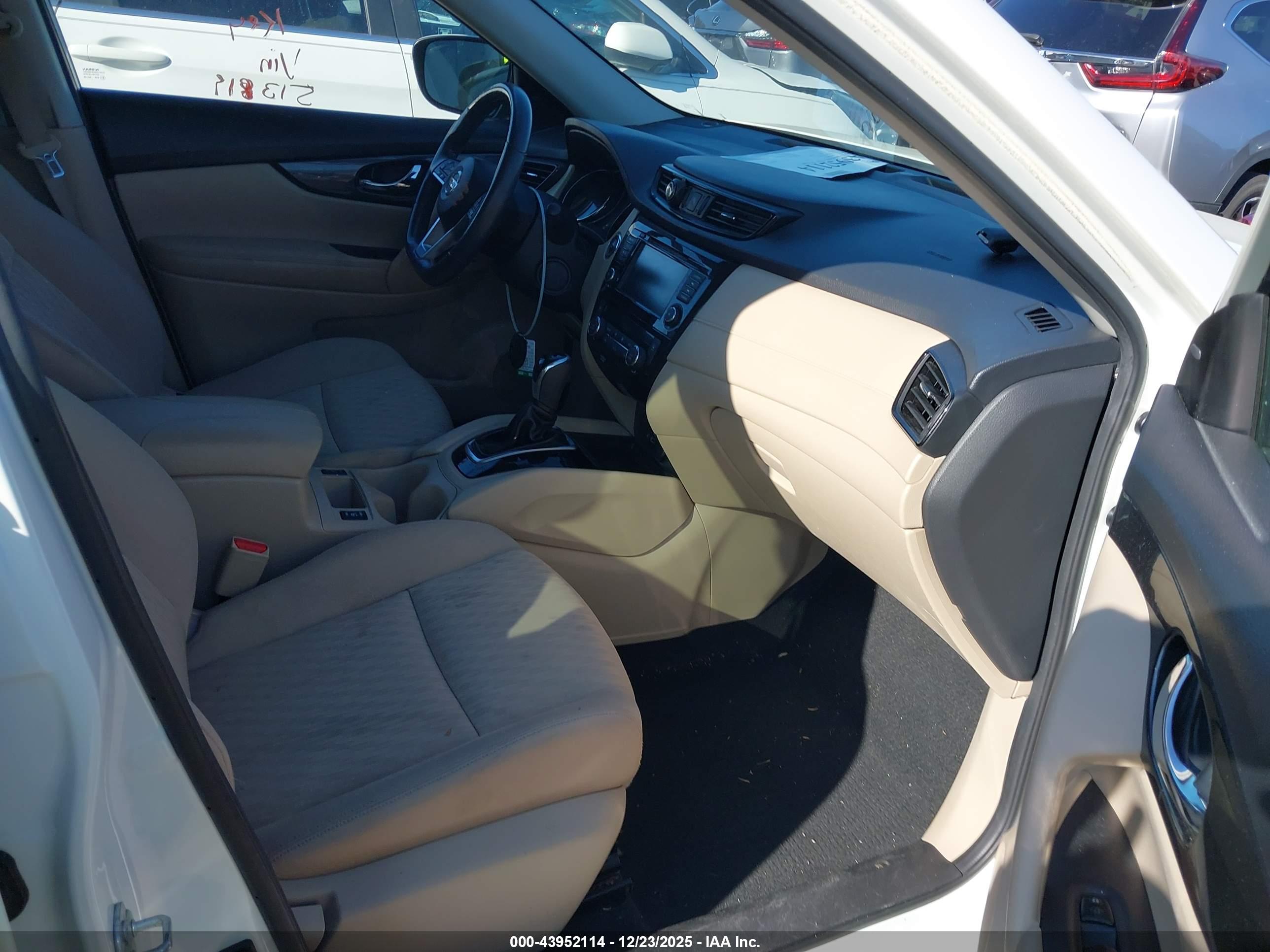 NISSAN ROGUE image 5