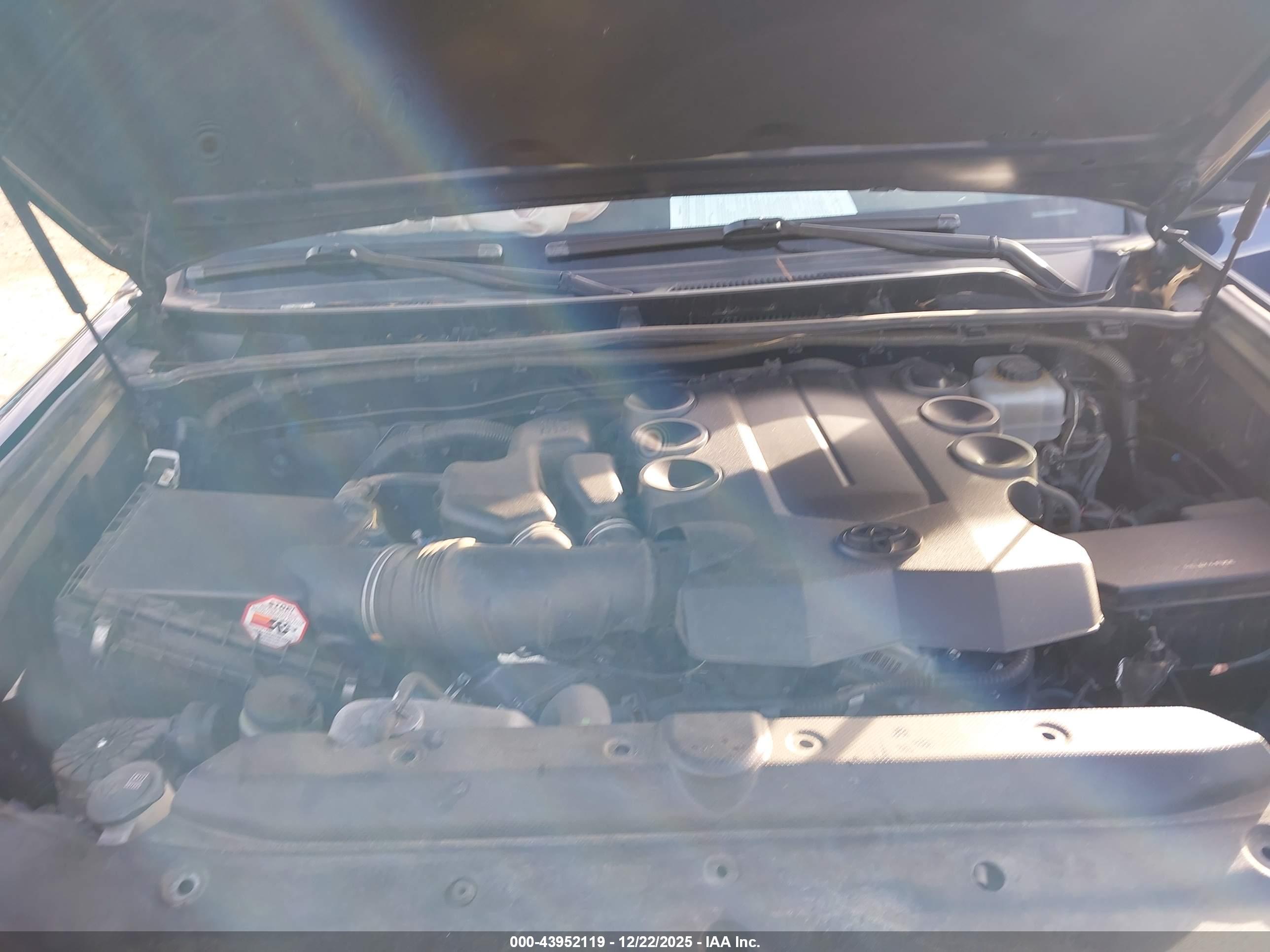 TOYOTA 4RUNNER image 10
