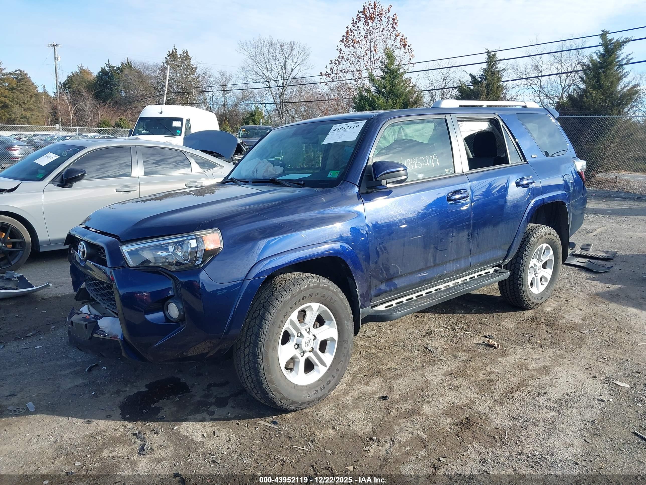 TOYOTA 4RUNNER image 2
