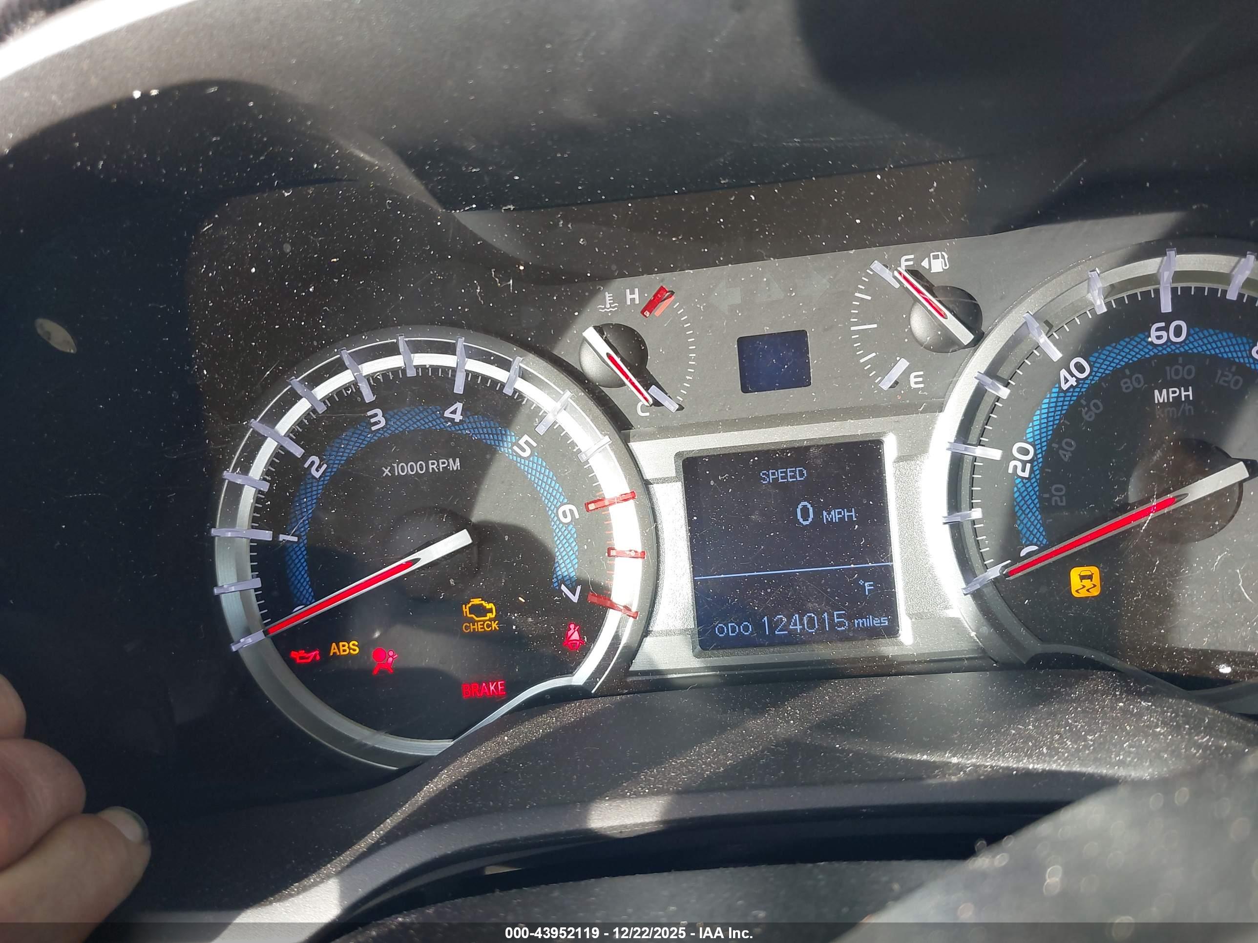 TOYOTA 4RUNNER image 7