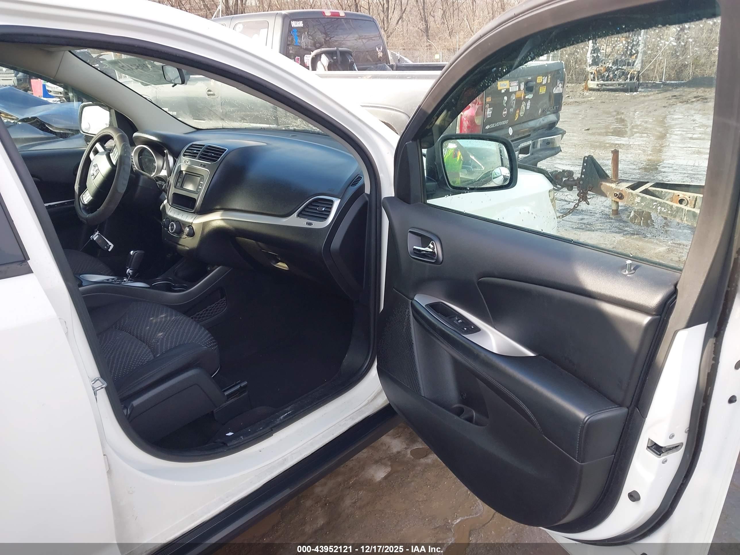 DODGE JOURNEY image 5