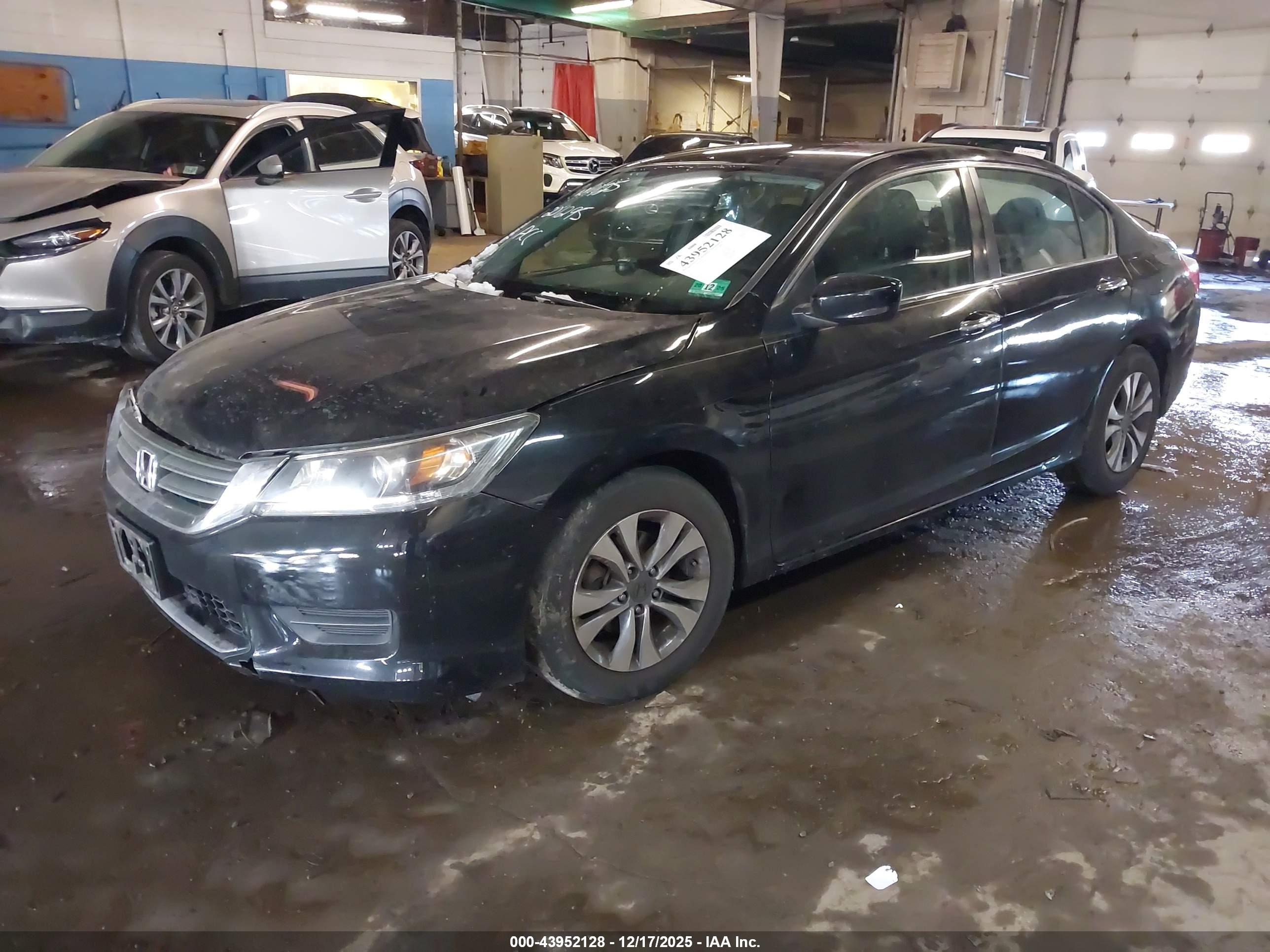 HONDA ACCORD image 2