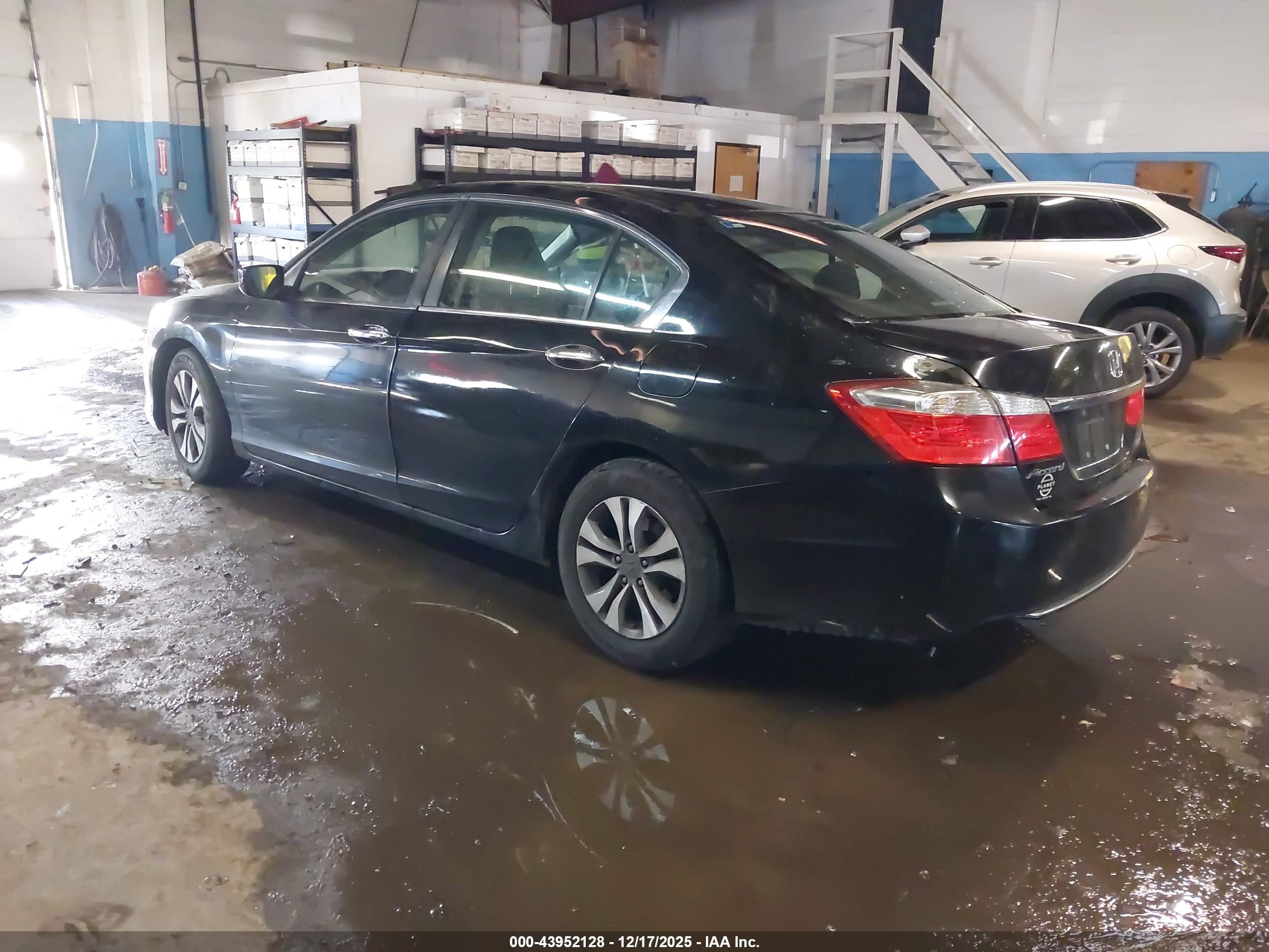 HONDA ACCORD image 3
