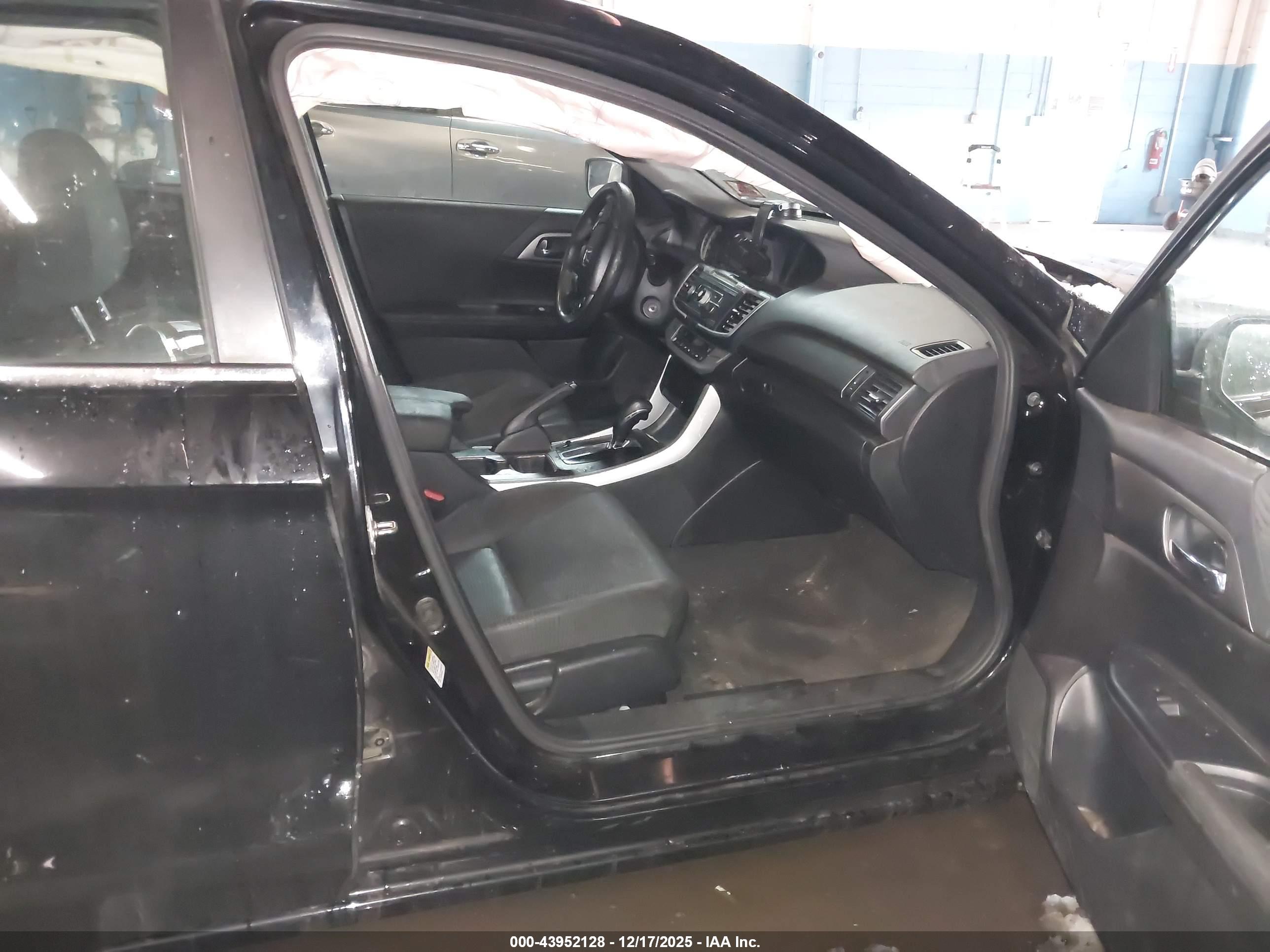 HONDA ACCORD image 5
