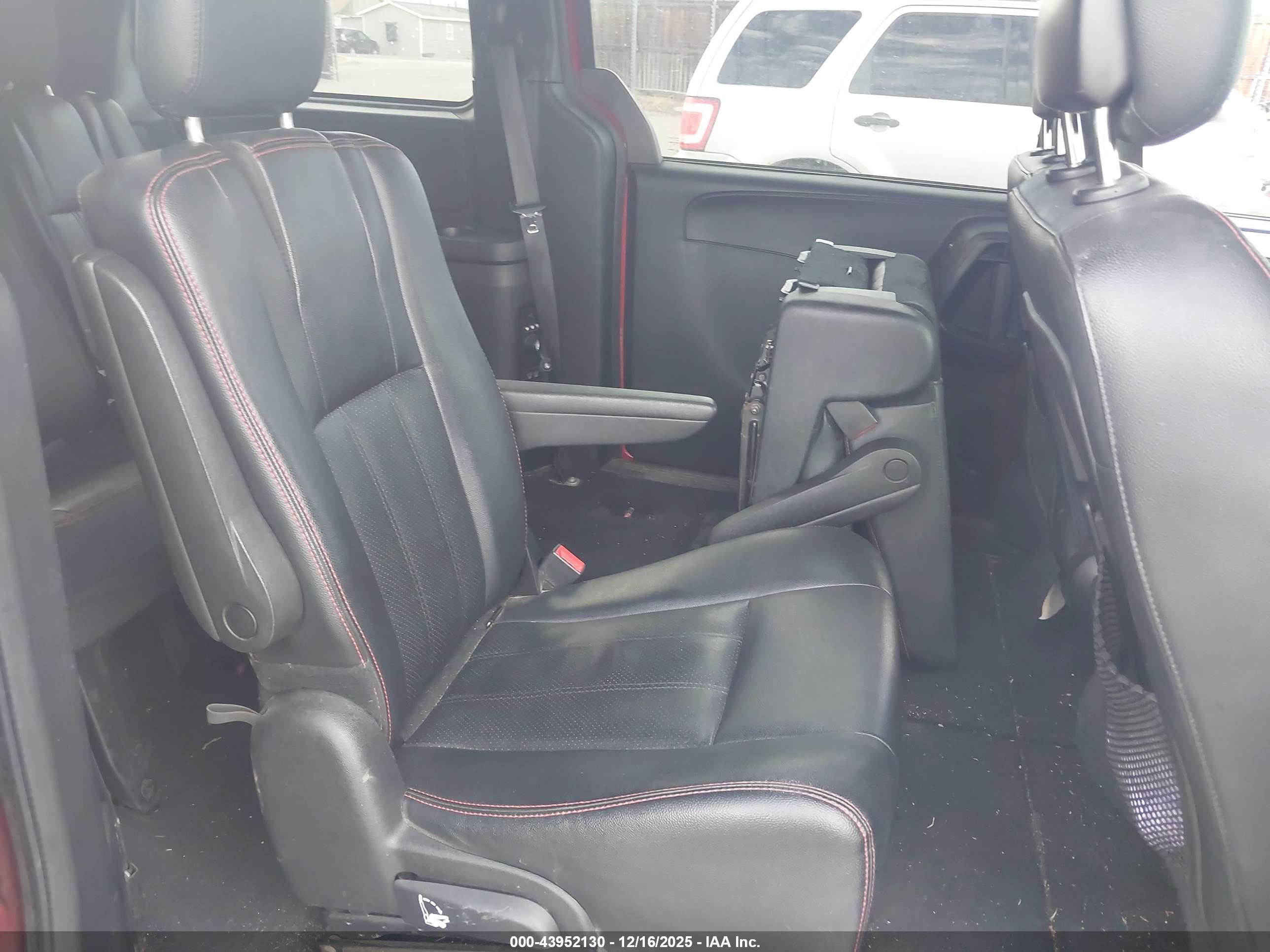 DODGE GRAND image 8