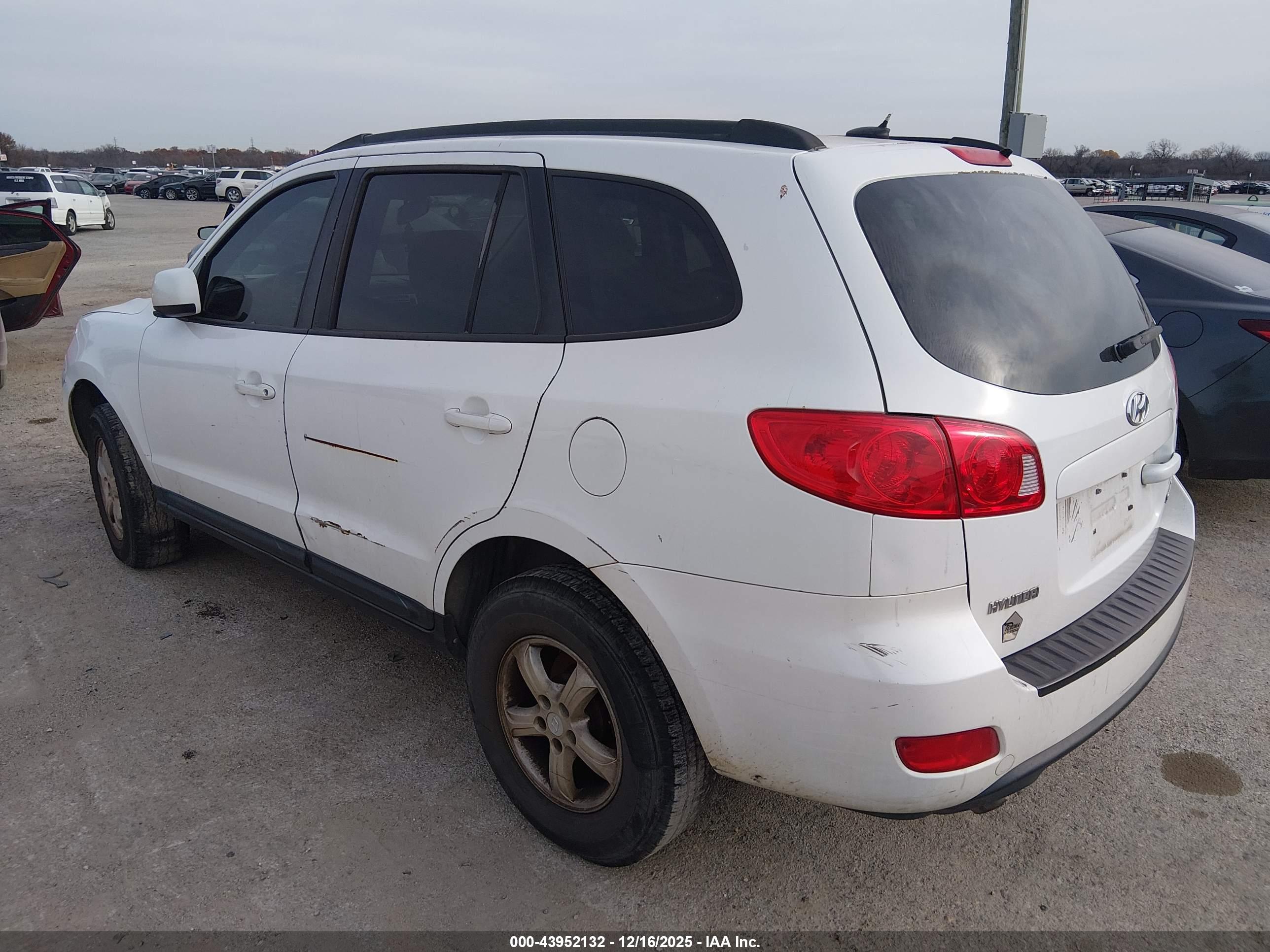 HYUNDAI SANTA image 3