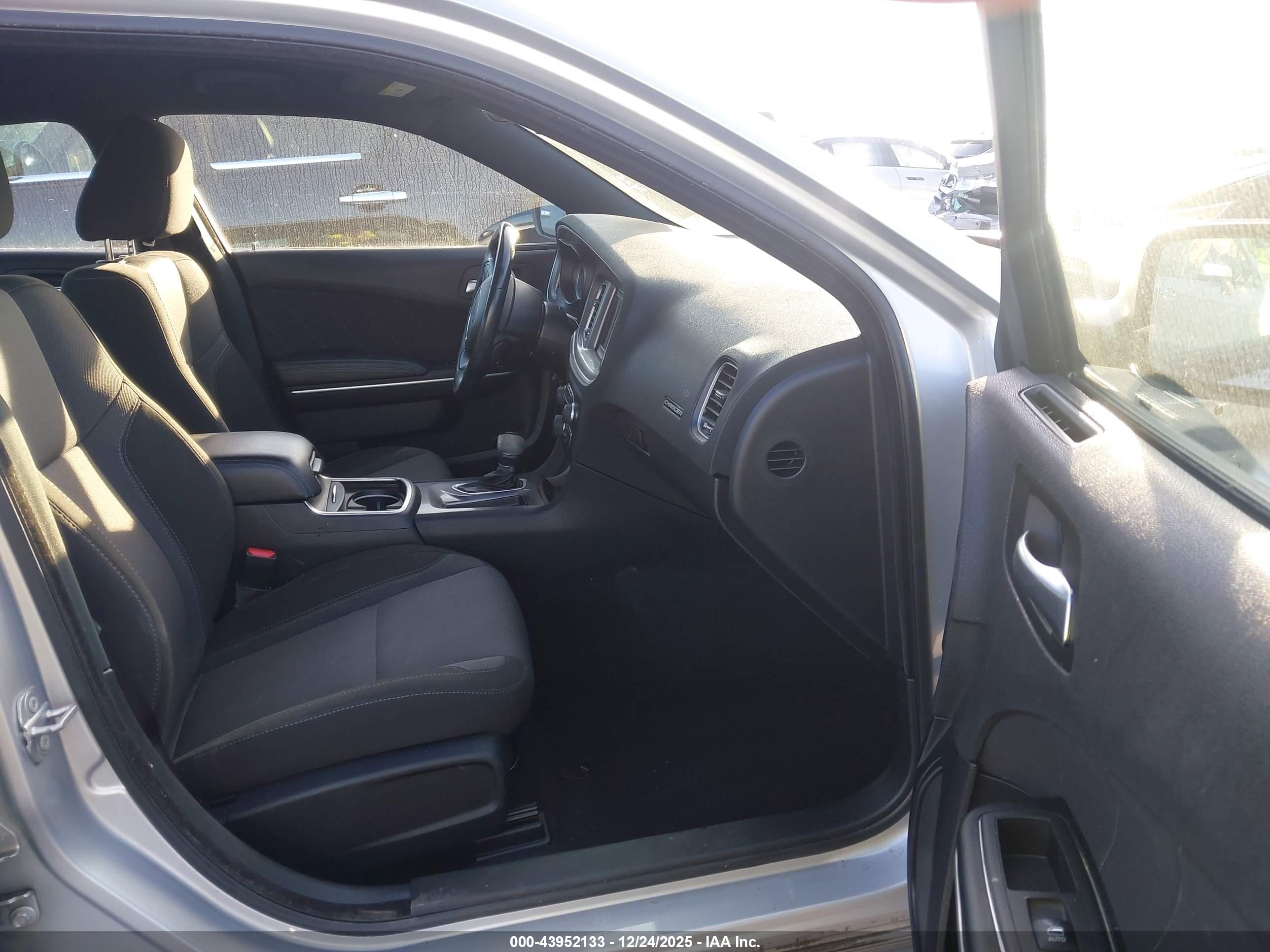 DODGE CHARGER image 5