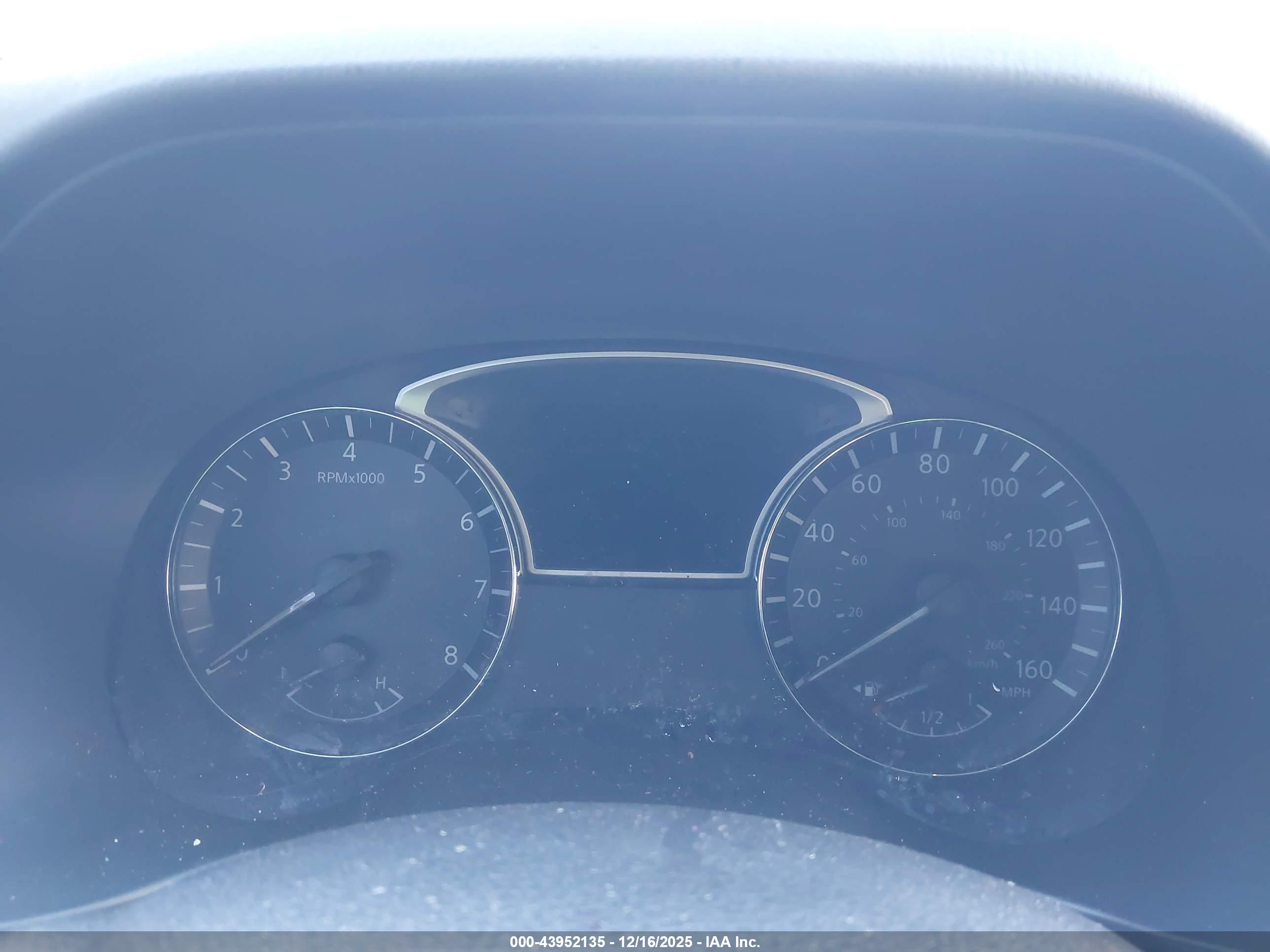 NISSAN PATHFINDER image 7