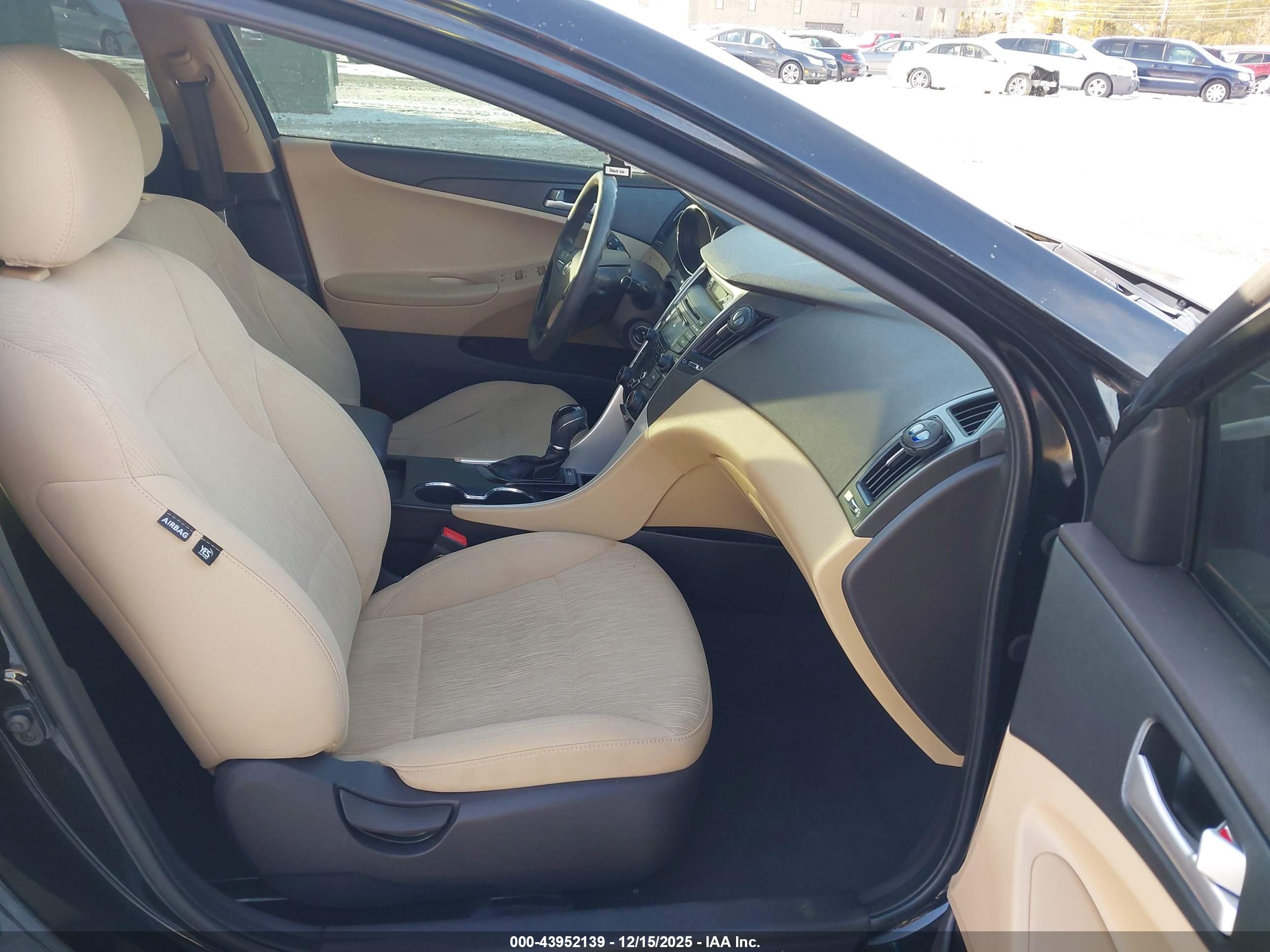 HYUNDAI SONATA image 5