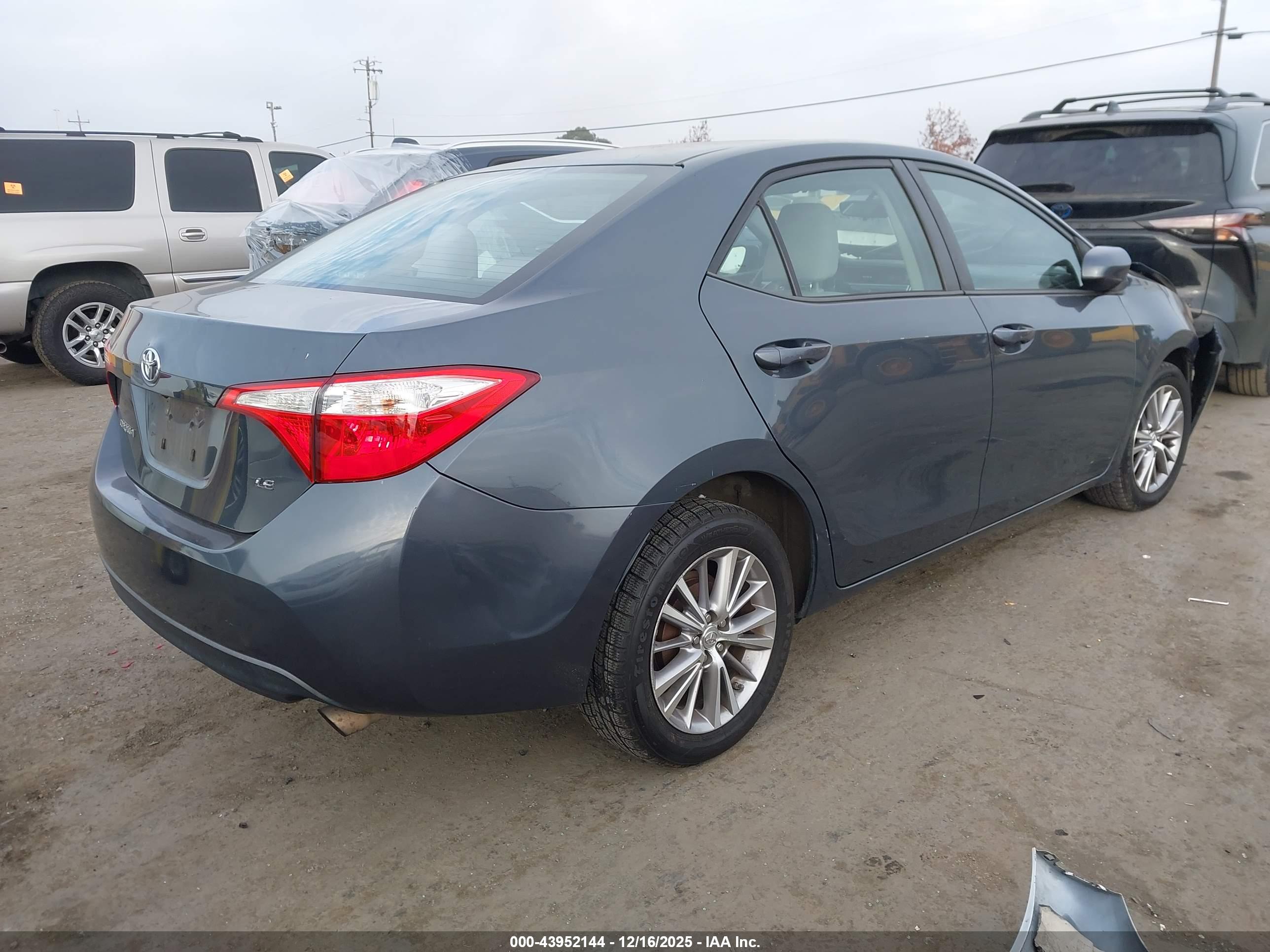 TOYOTA COROLLA image 4
