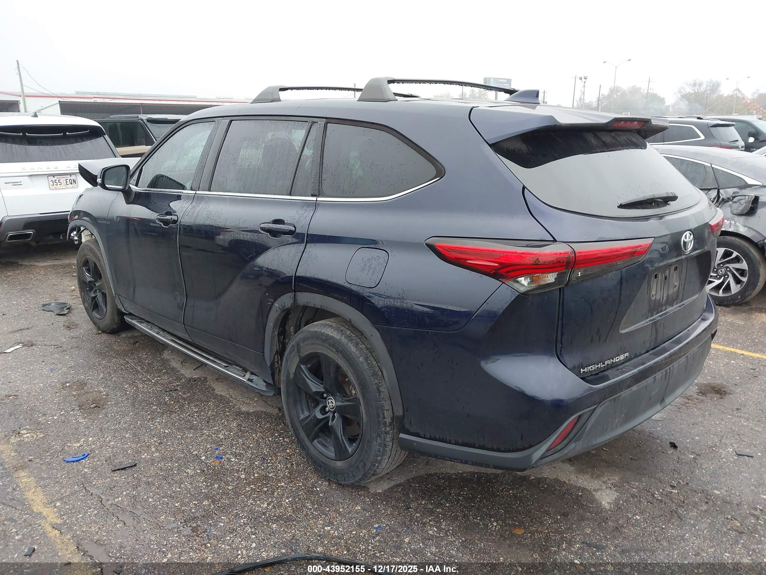 TOYOTA HIGHLANDER image 3