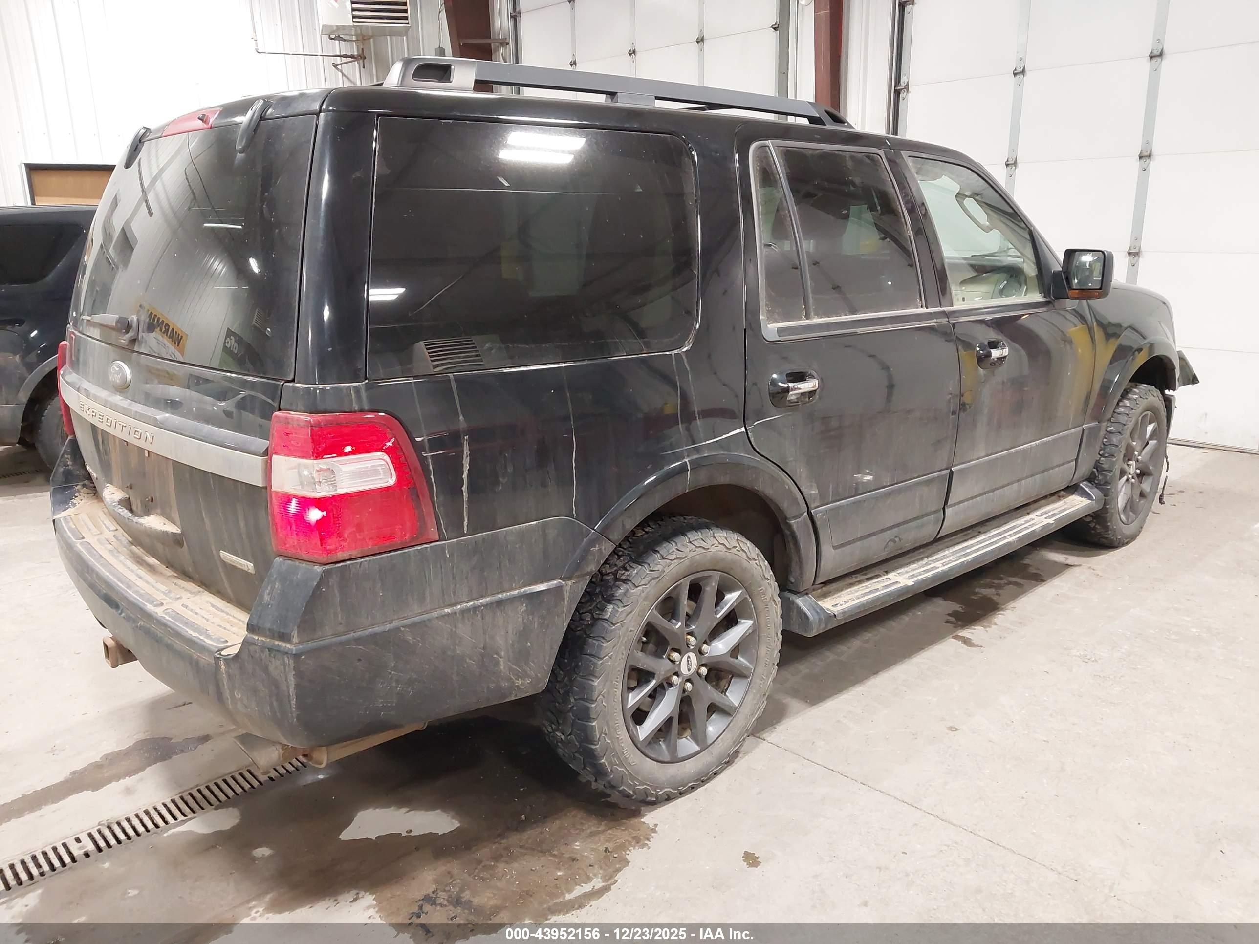 FORD EXPEDITION image 4