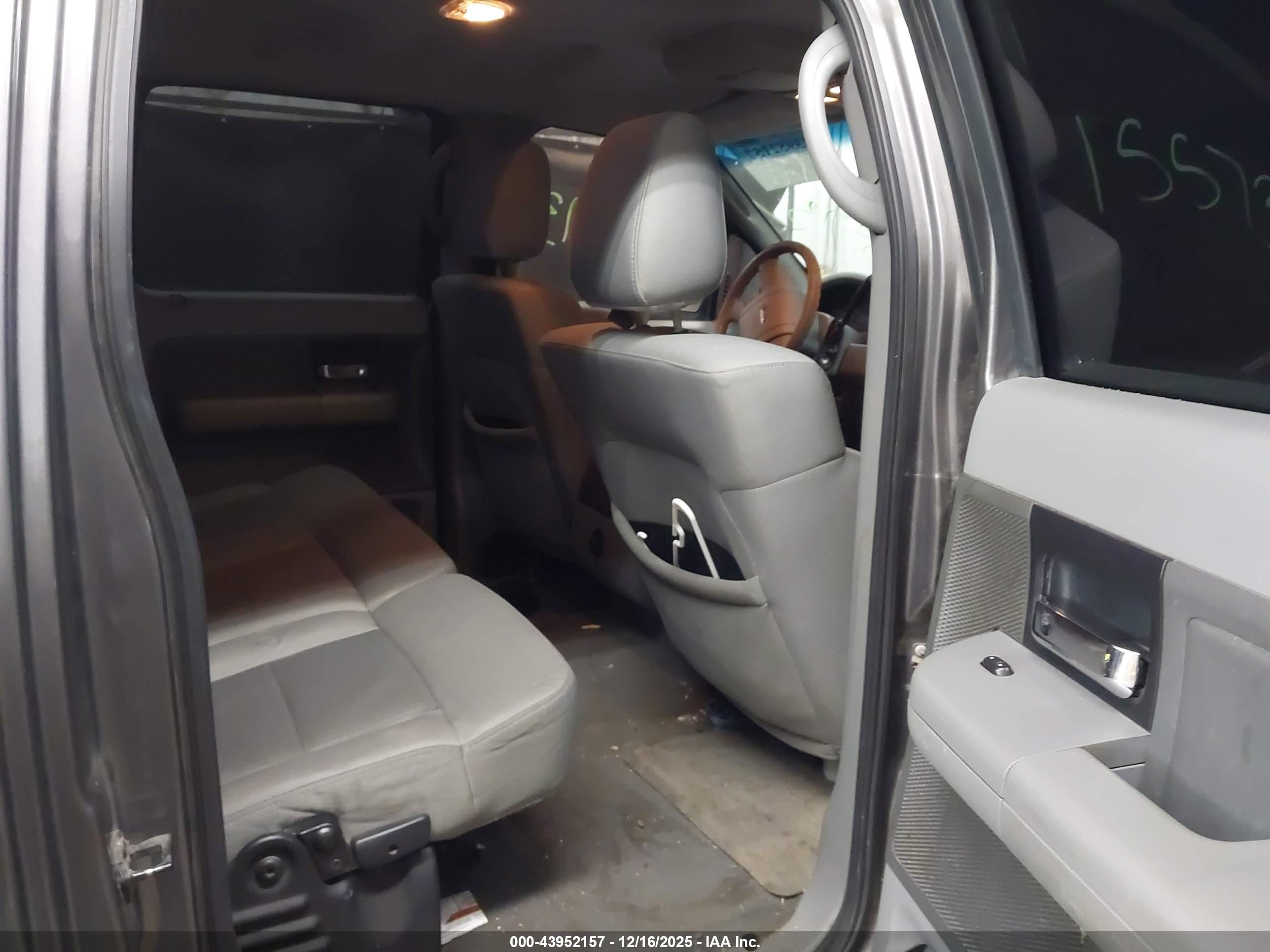 FORD F-150 image 8