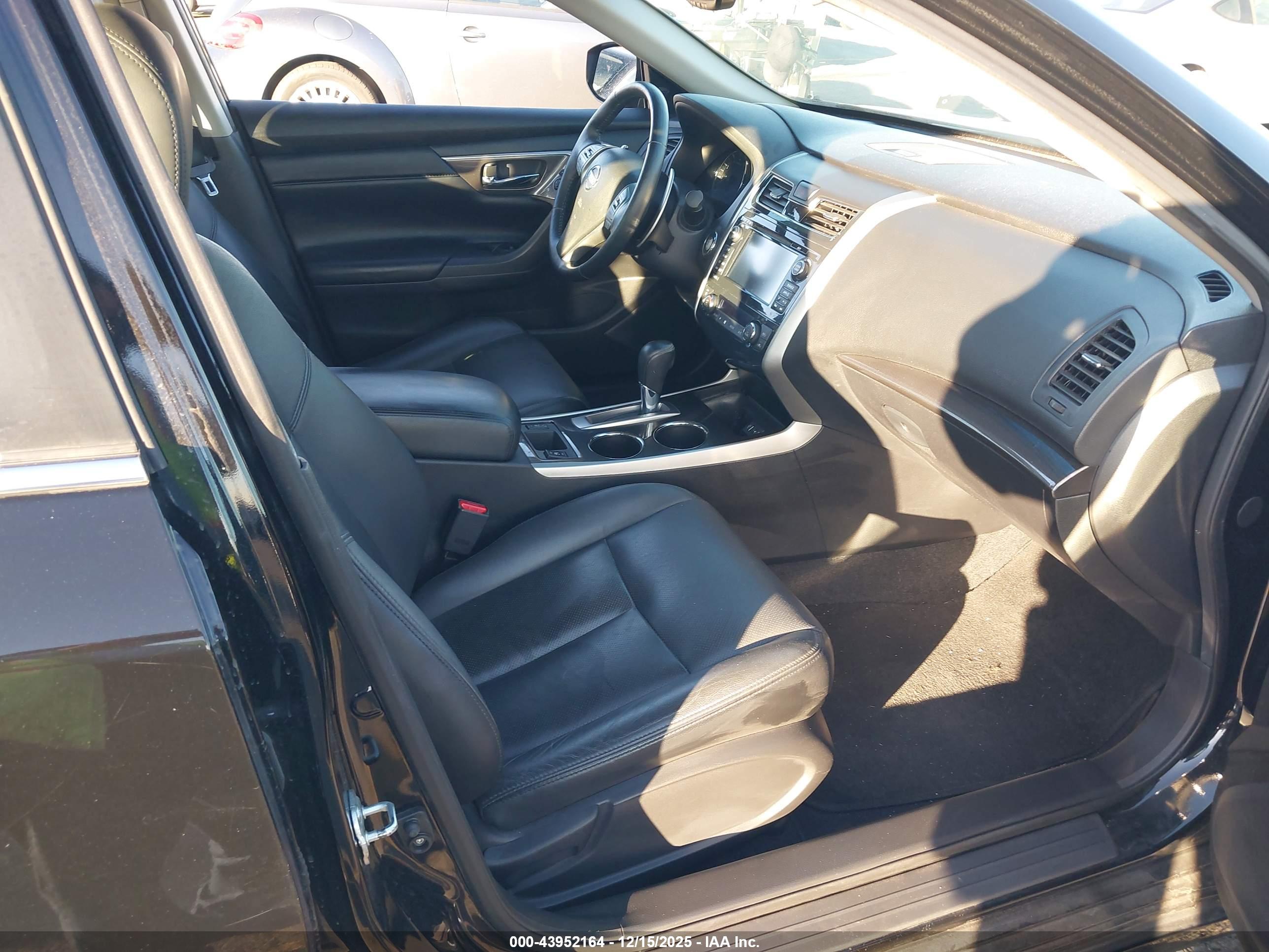 NISSAN ALTIMA image 5