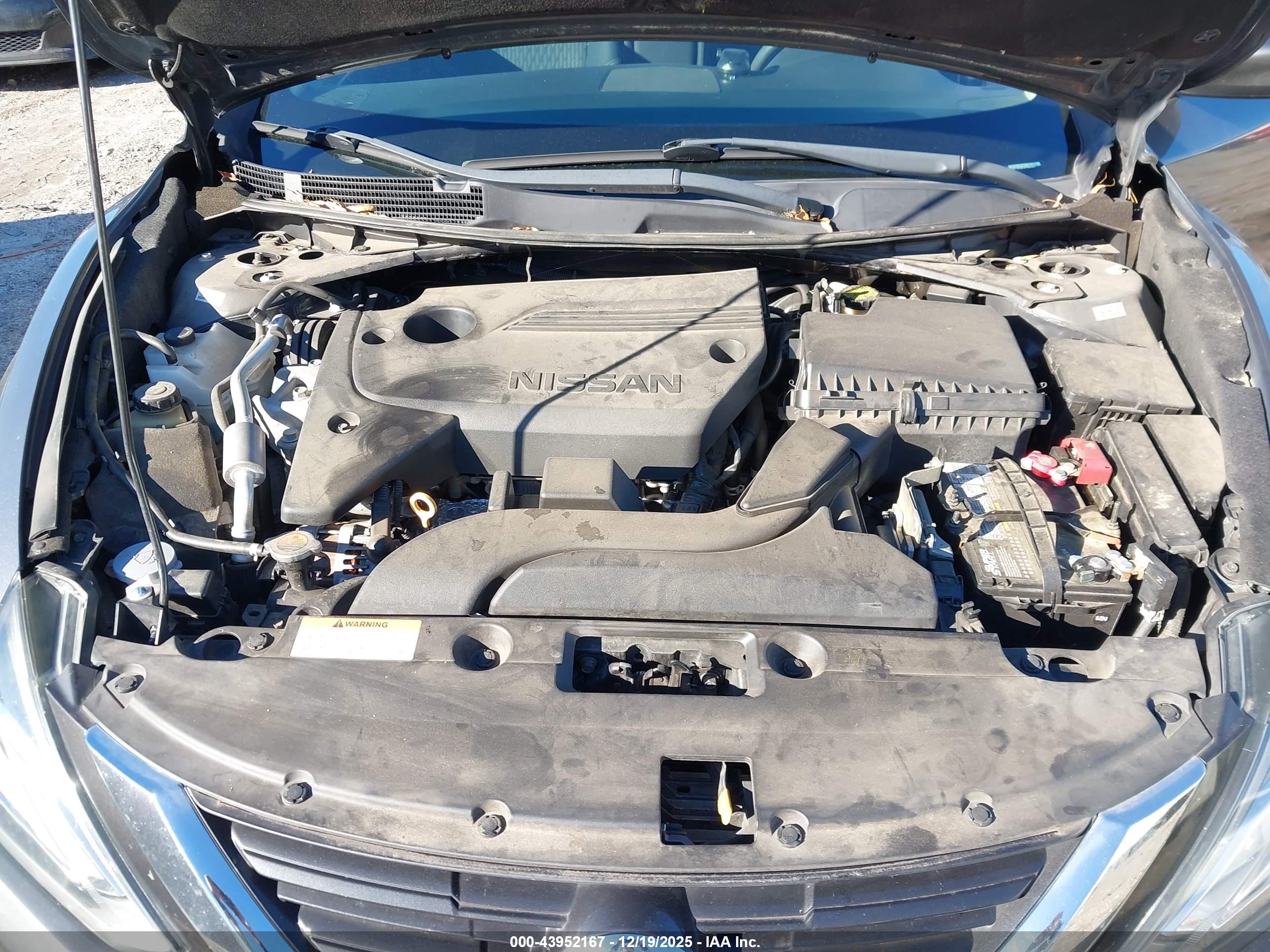 NISSAN ALTIMA image 10