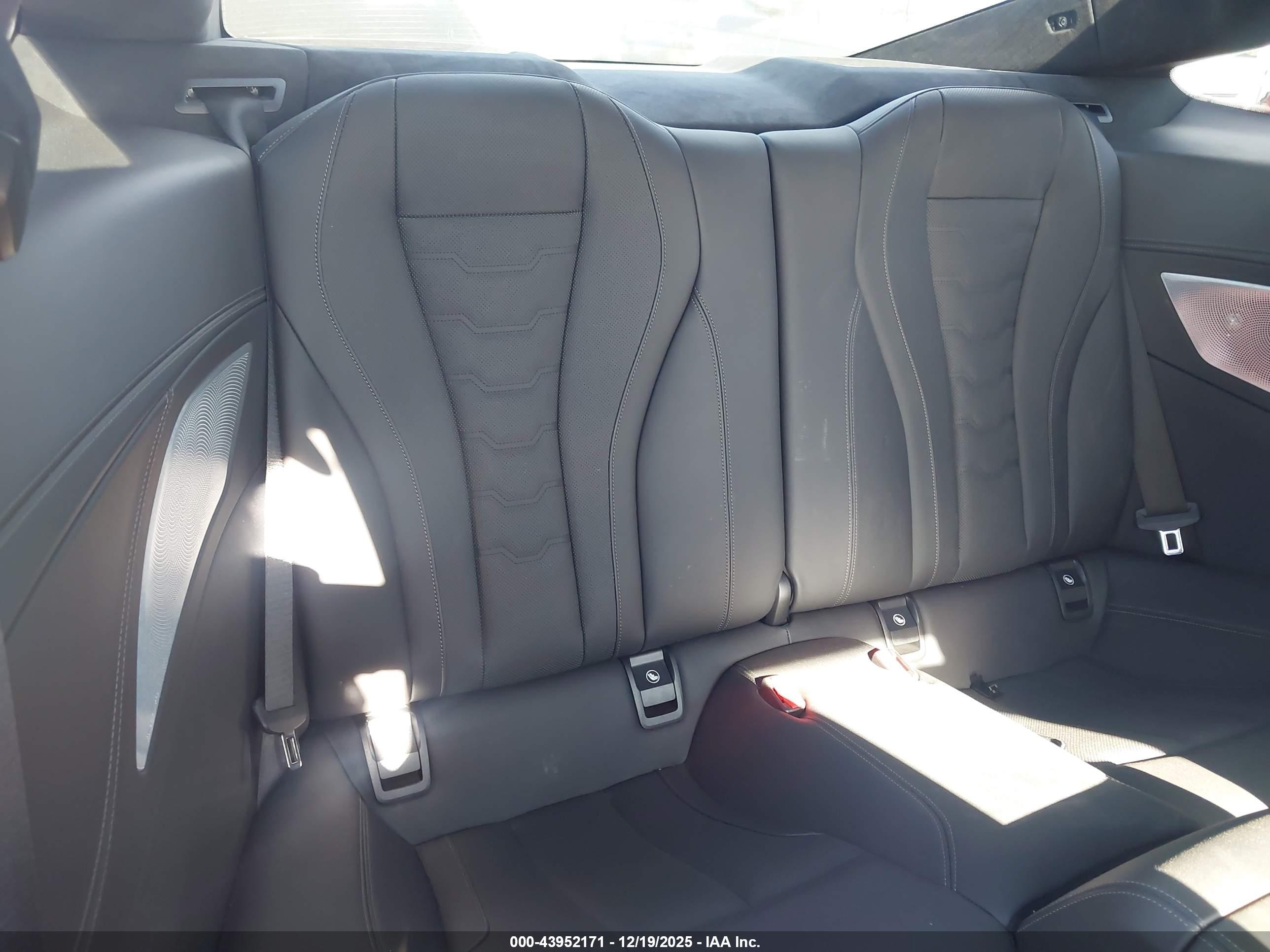 BMW M850I image 8