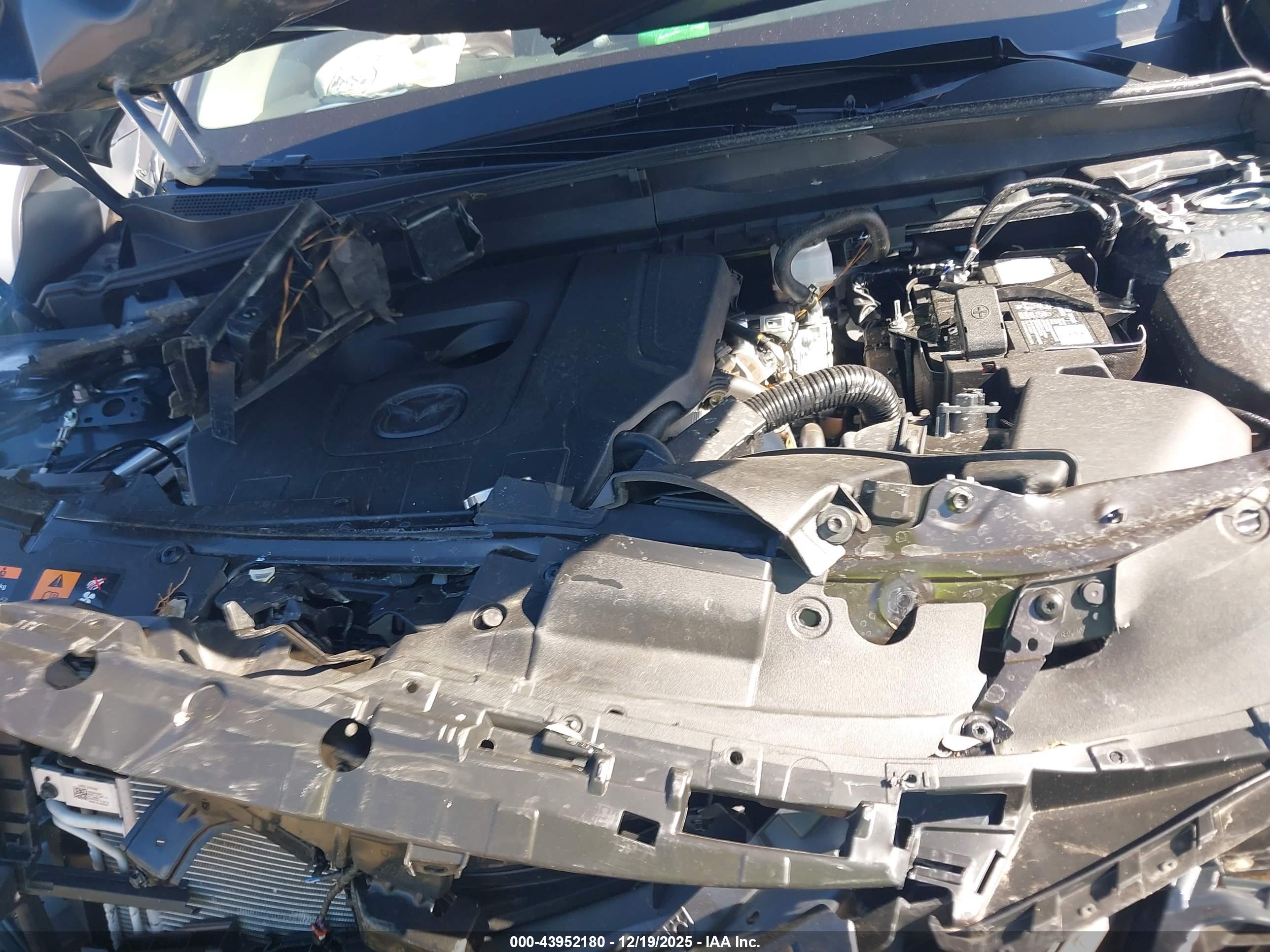 MAZDA CX-50 image 10