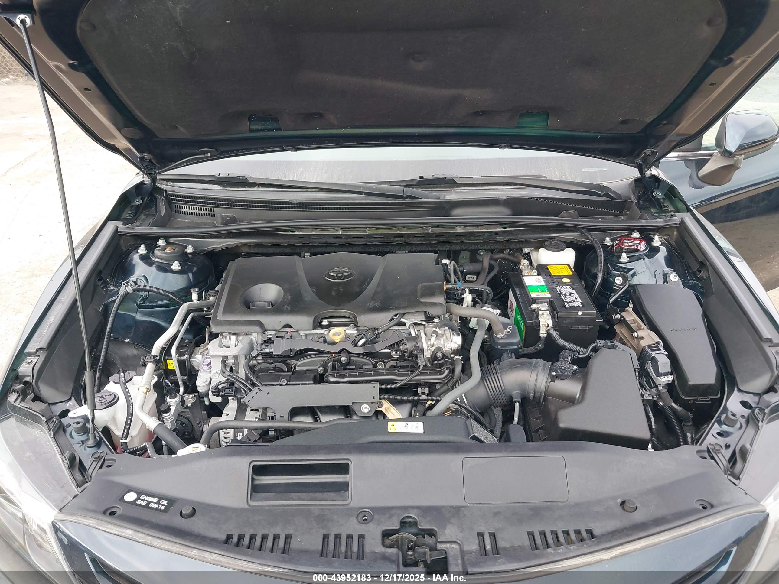 TOYOTA CAMRY image 10