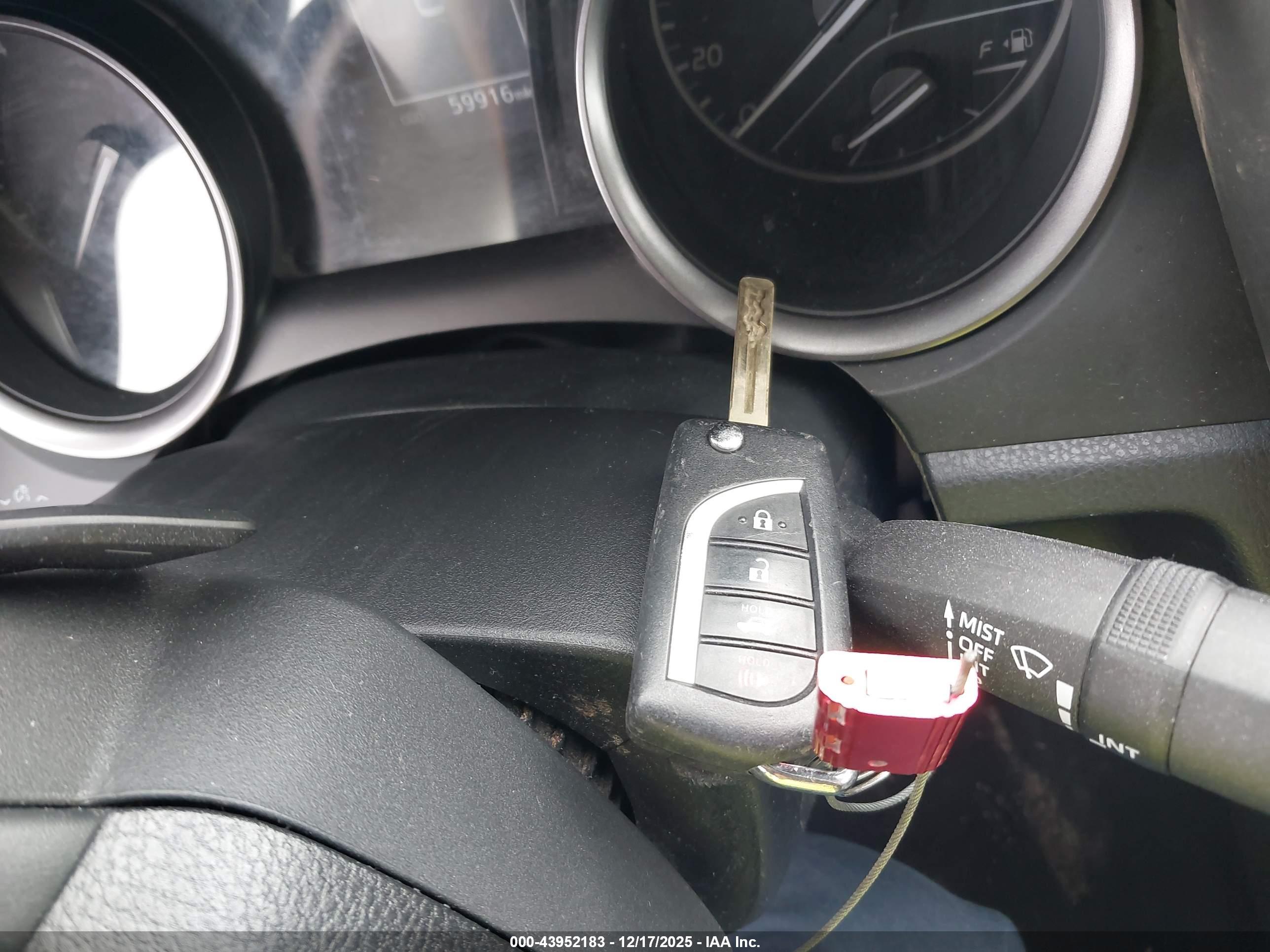 TOYOTA CAMRY image 11
