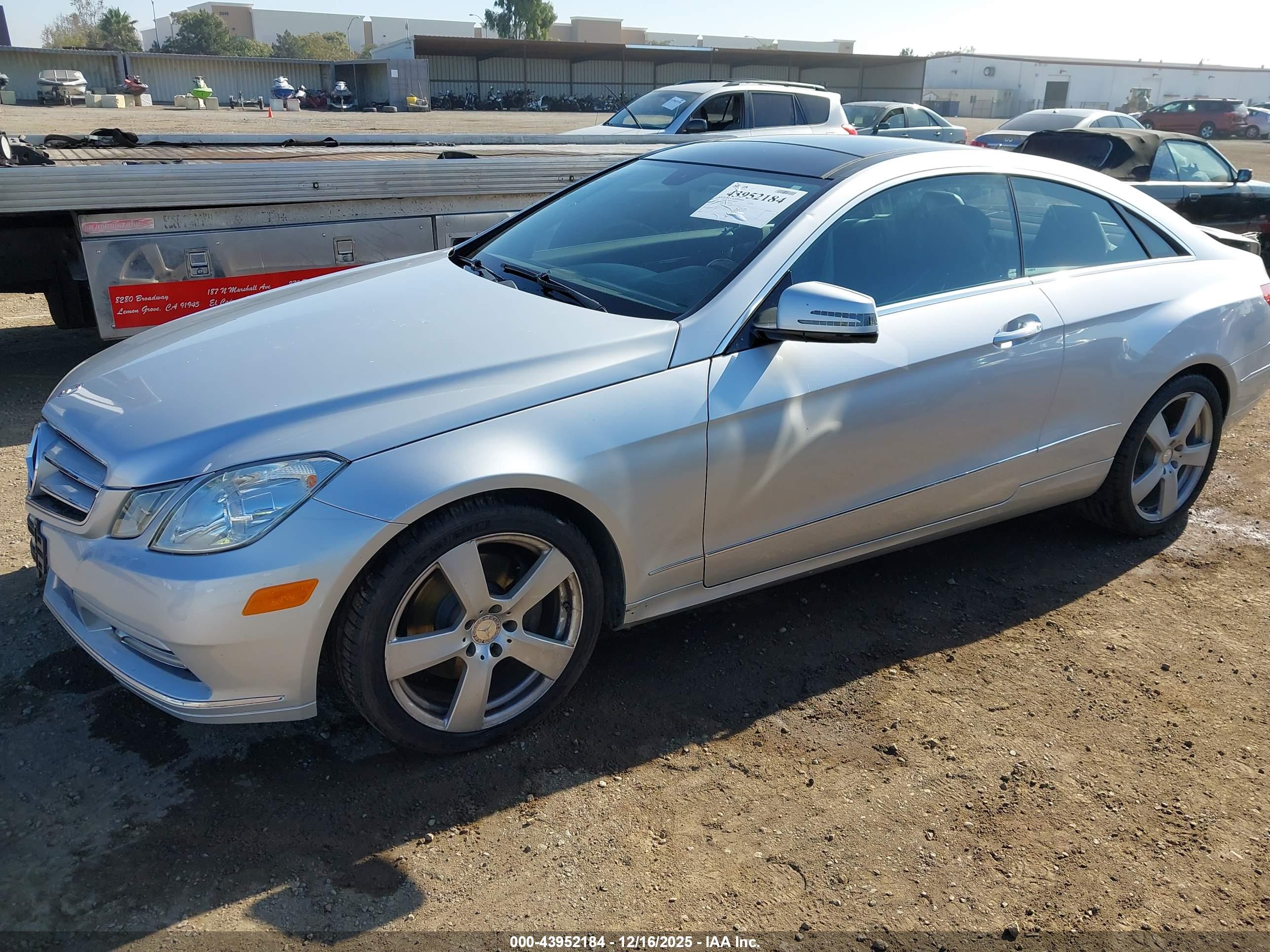 MERCEDES-BENZ E image 2
