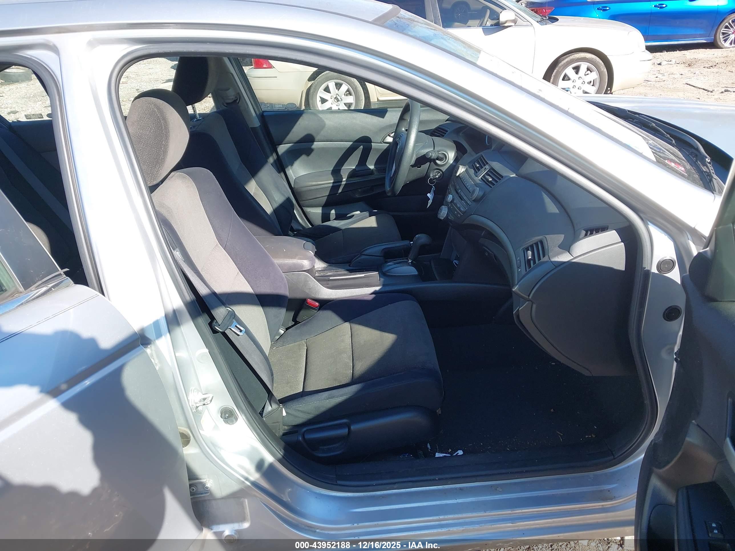 HONDA ACCORD image 5
