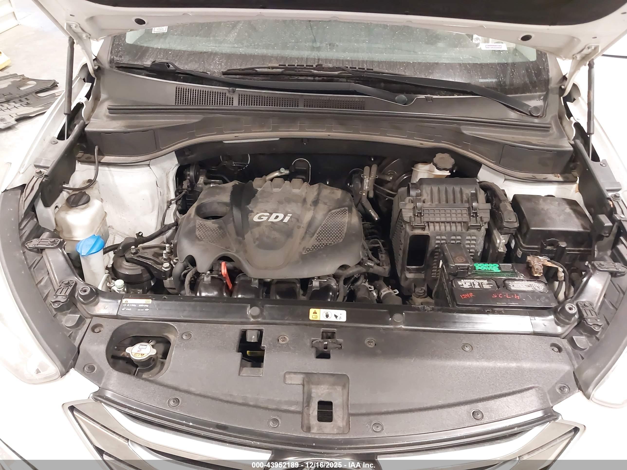HYUNDAI SANTA image 10